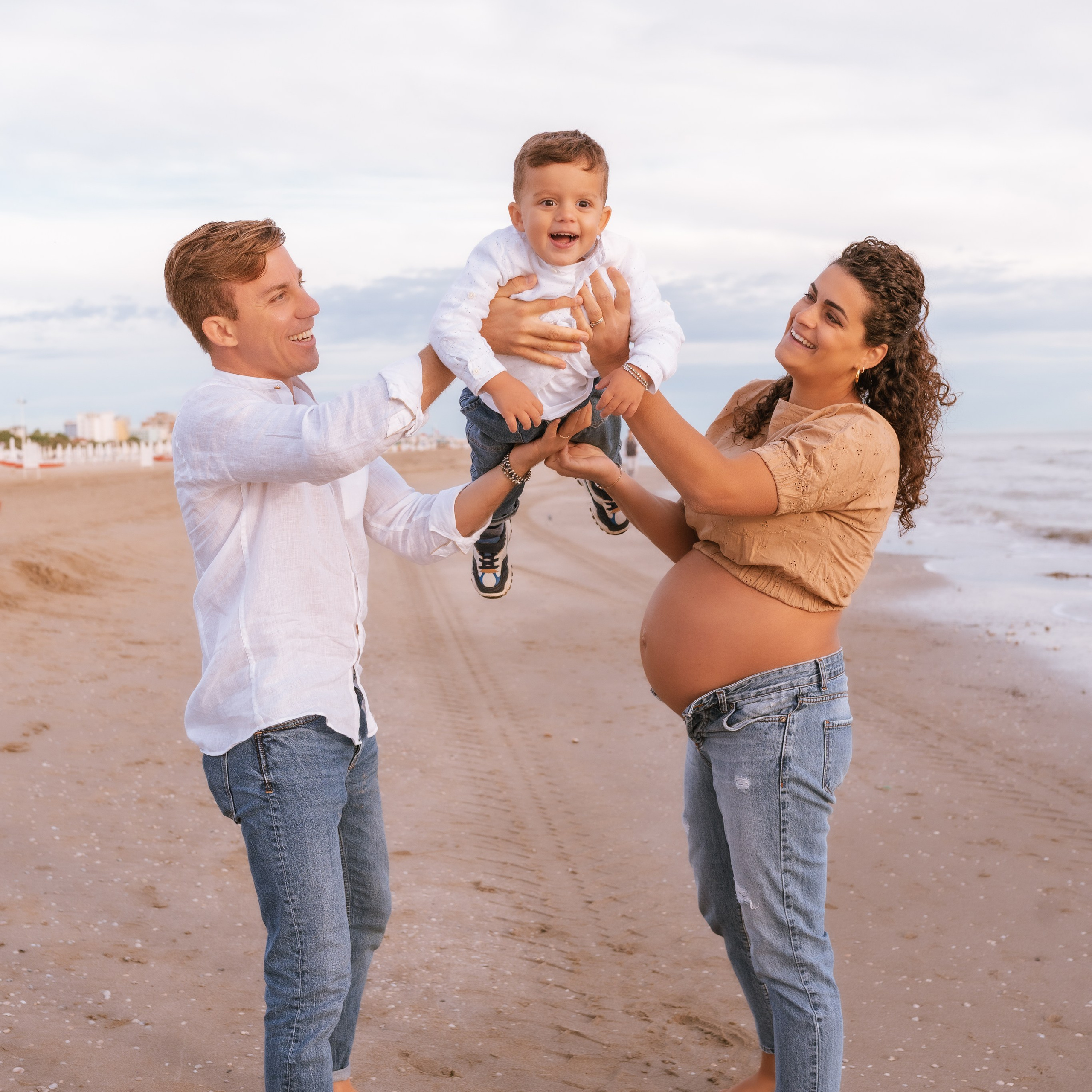 Family. Fotografo di famiglia, neonati, maternity, ritratti, matrimoni, cerimonie, Rimini