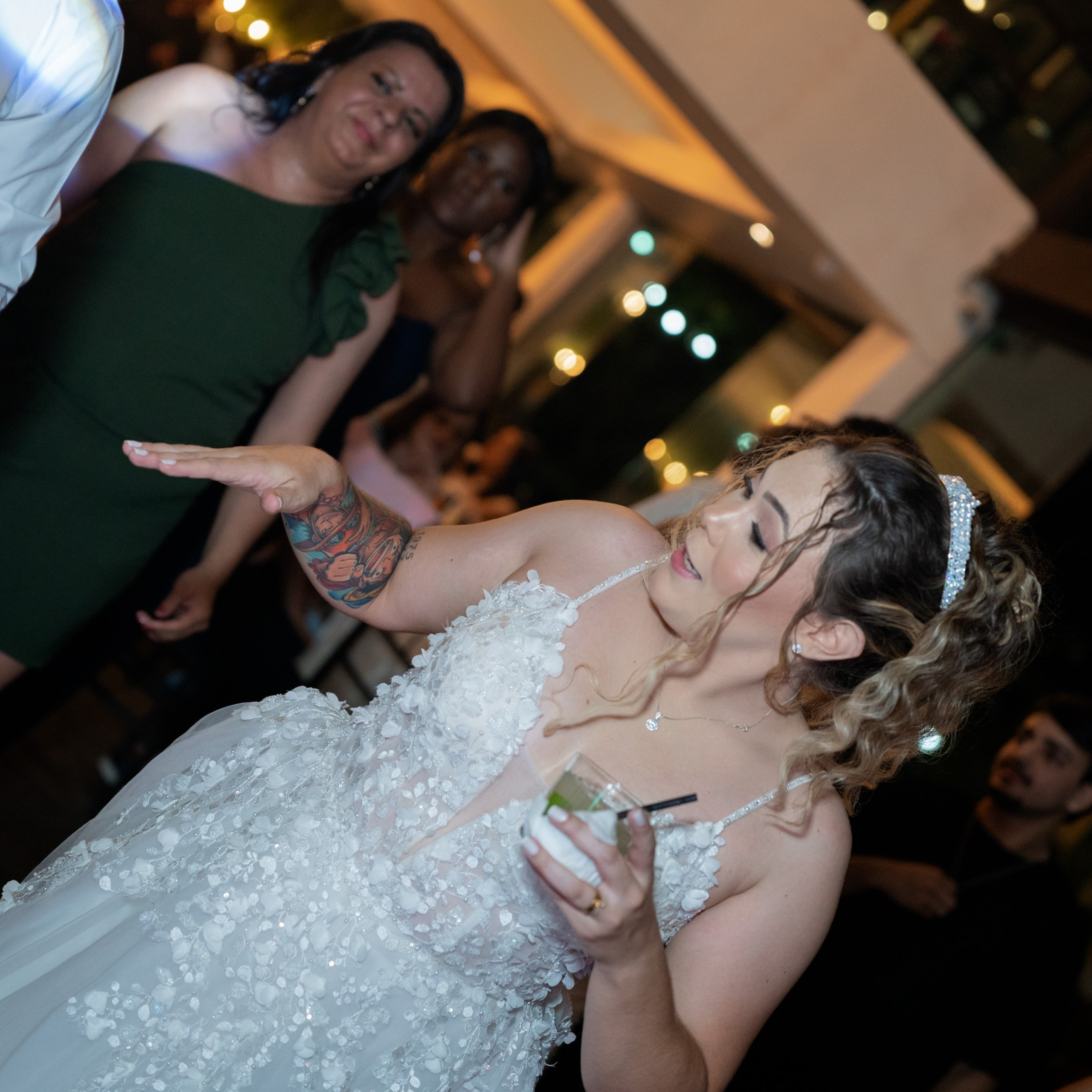 13, fev 26. Novos Tempos Wedding