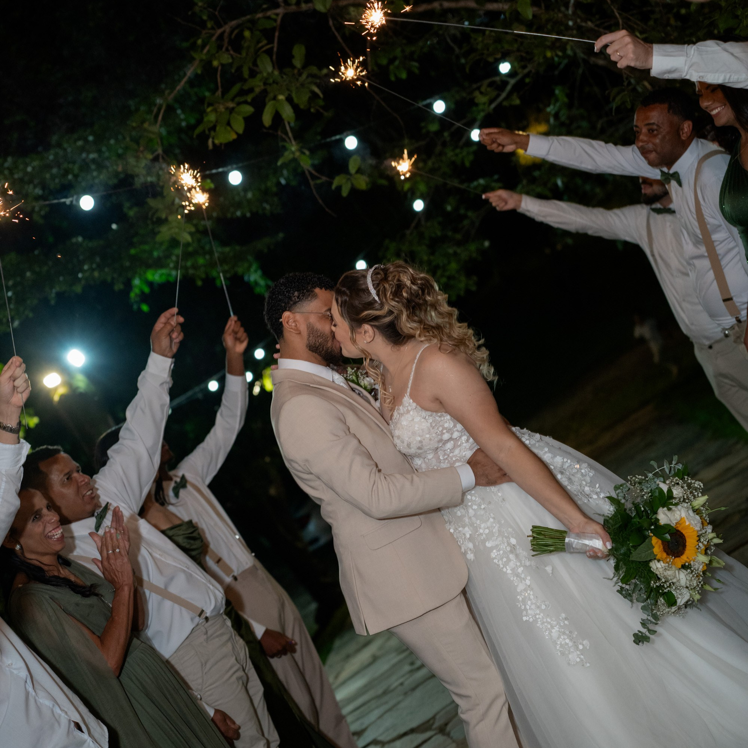 13, fev 26. Novos Tempos Wedding