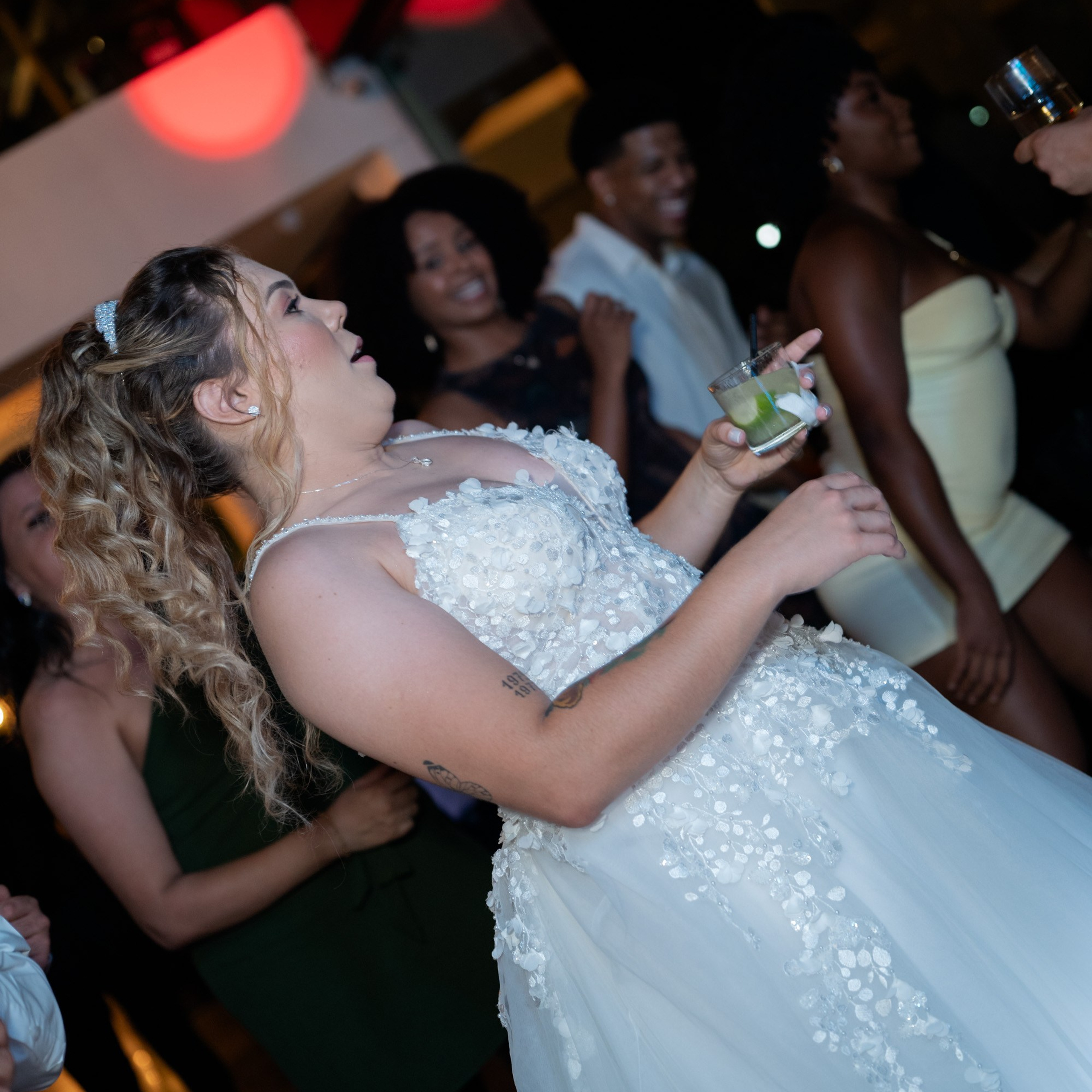 13, fev 26. Novos Tempos Wedding