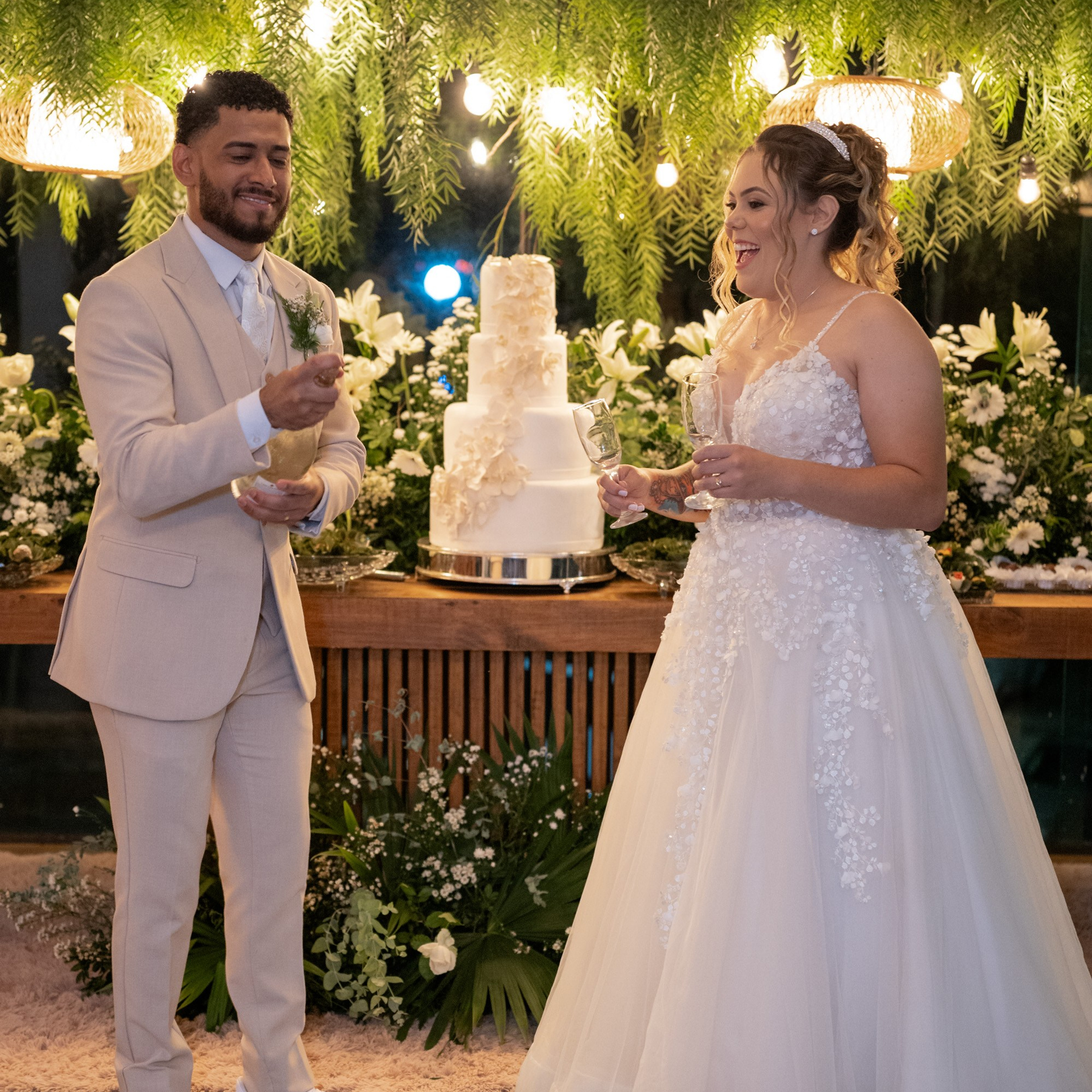 13, fev 26. Novos Tempos Wedding