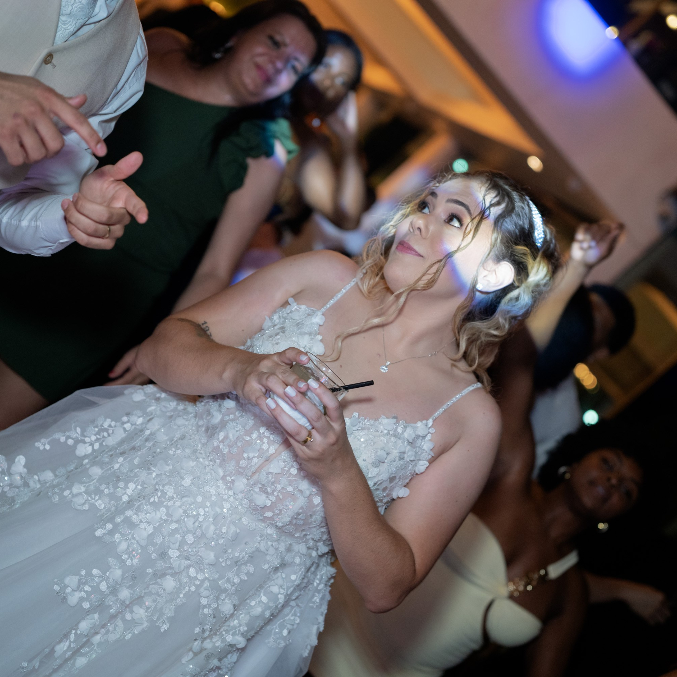 13, fev 26. Novos Tempos Wedding