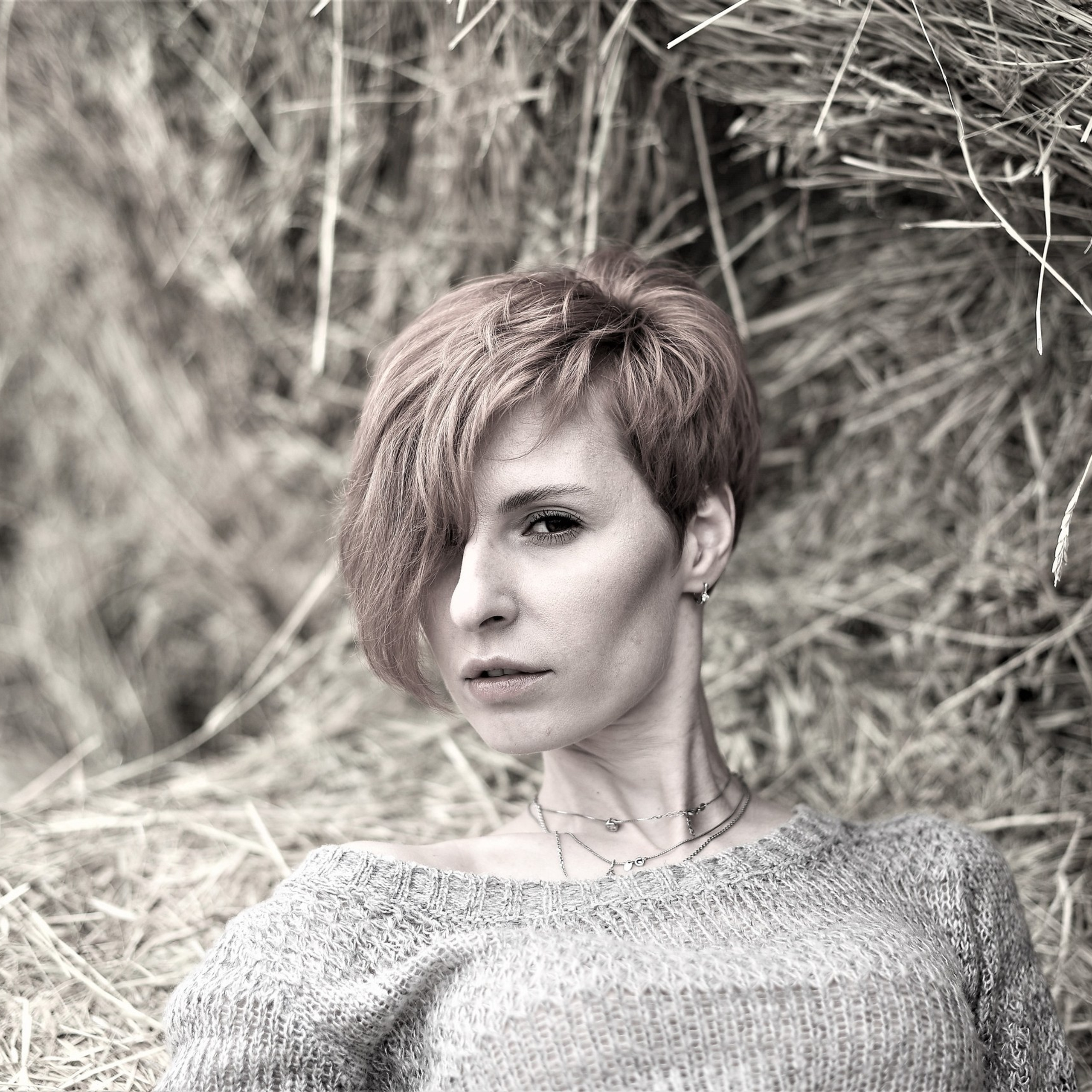 Монохромное фото