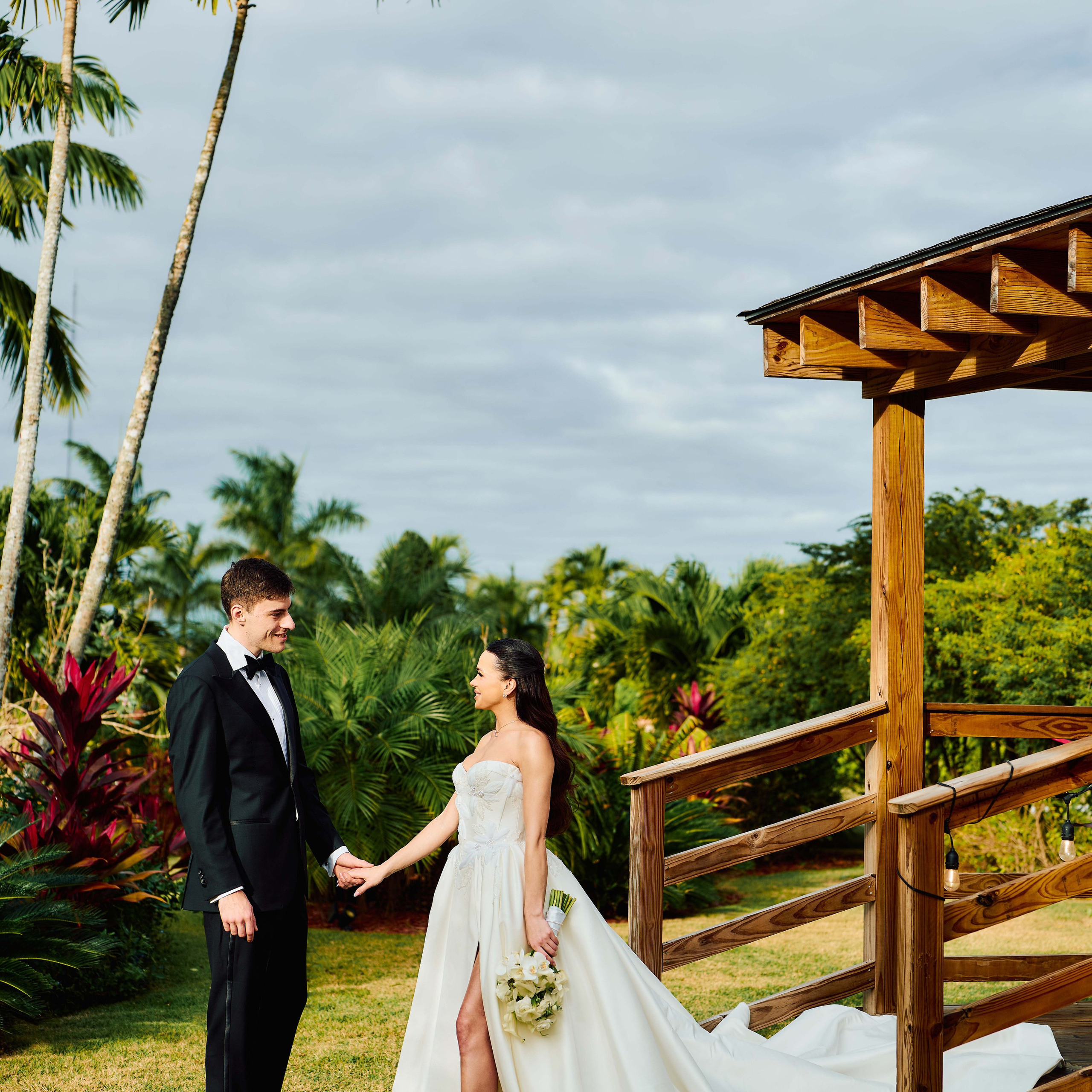 Wedding Photographer in Miami · 220+ 5★ on Google. ProStudio1