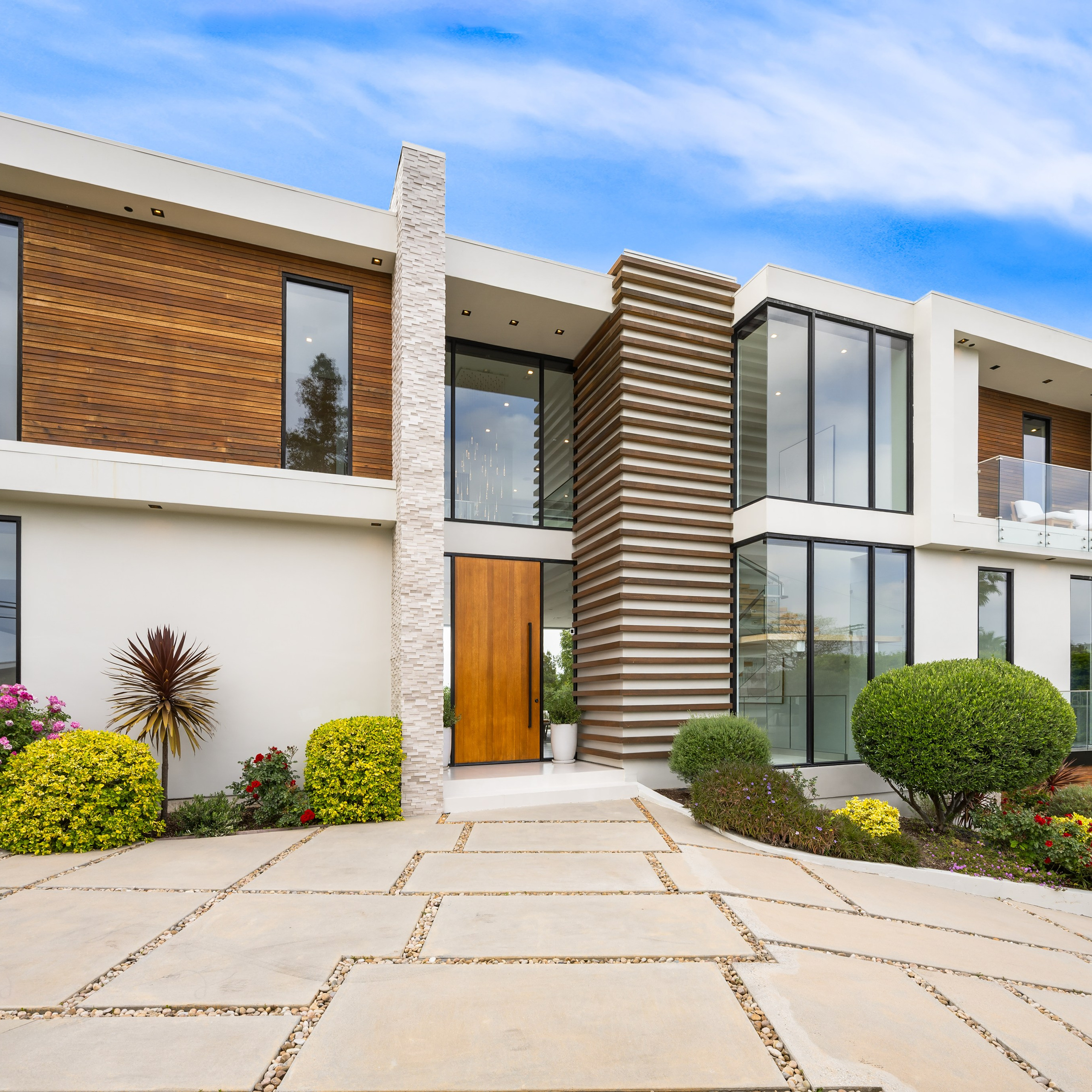 Waterfront property photography Miami — Pro Studio 1