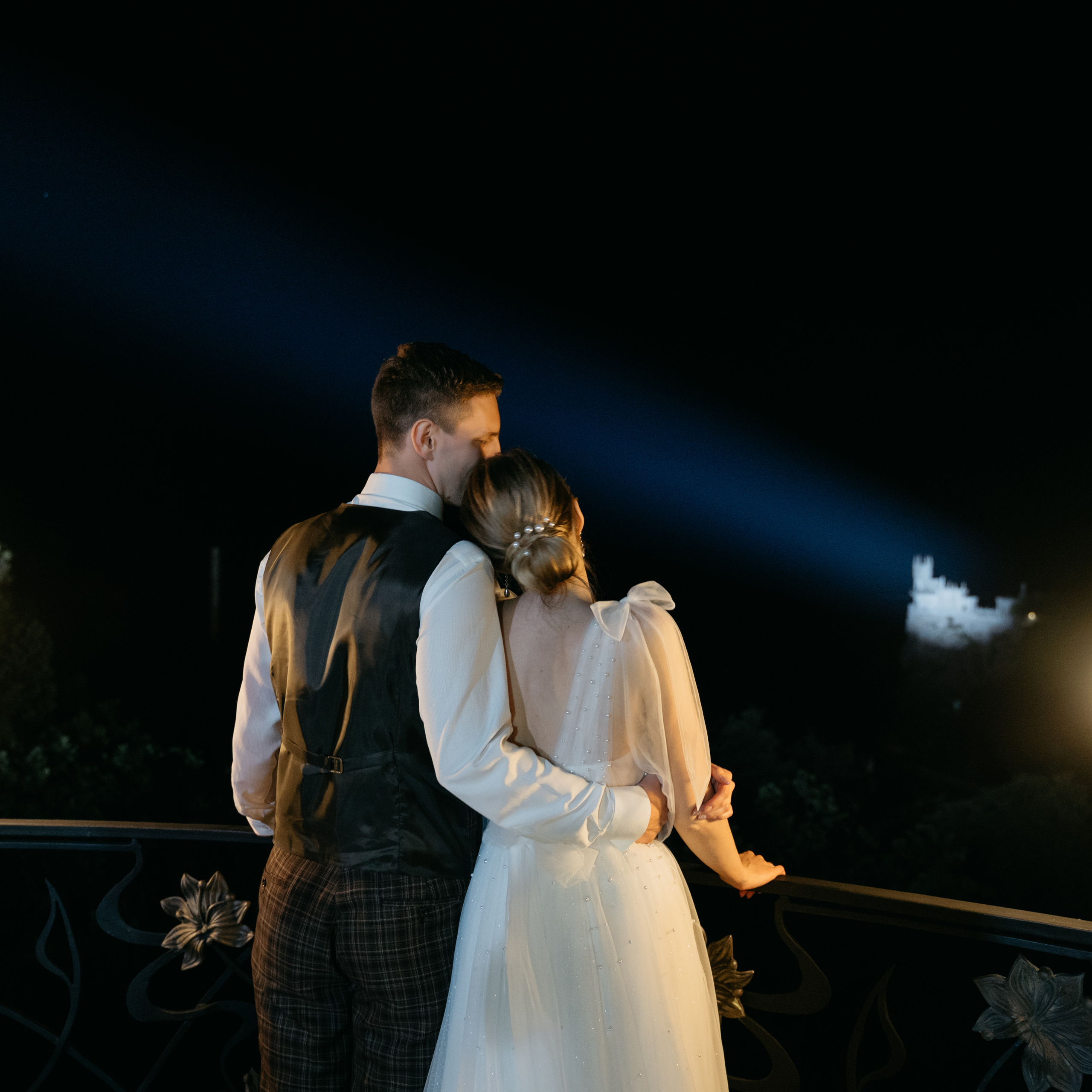 Закат на Мангуп-Кале. Свадебная съемка в крымских горах. Свадебный и семейный фотограф Алексей Попов. Штутгарт, Германия