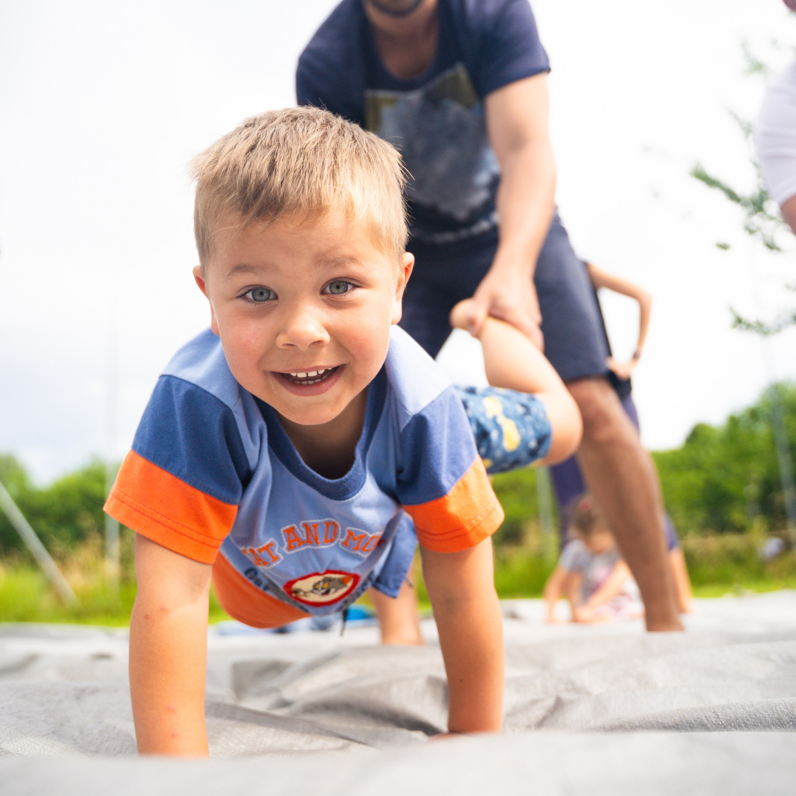 Артклассы детские. Семейные лагеря в Европе с Ниной Янечковой и Ириной Зиновьевой
