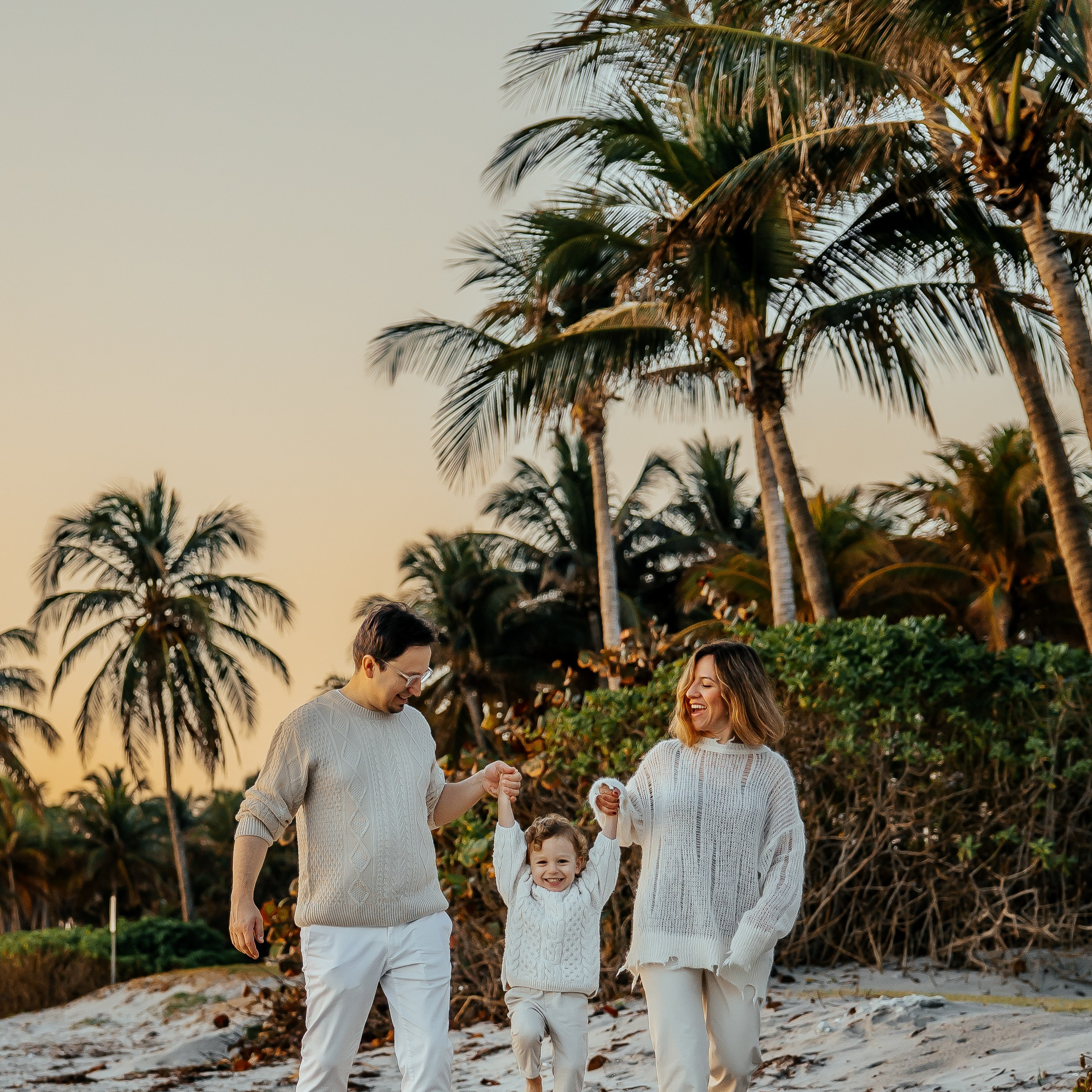 REVIEWS. Alya Leto Photographer