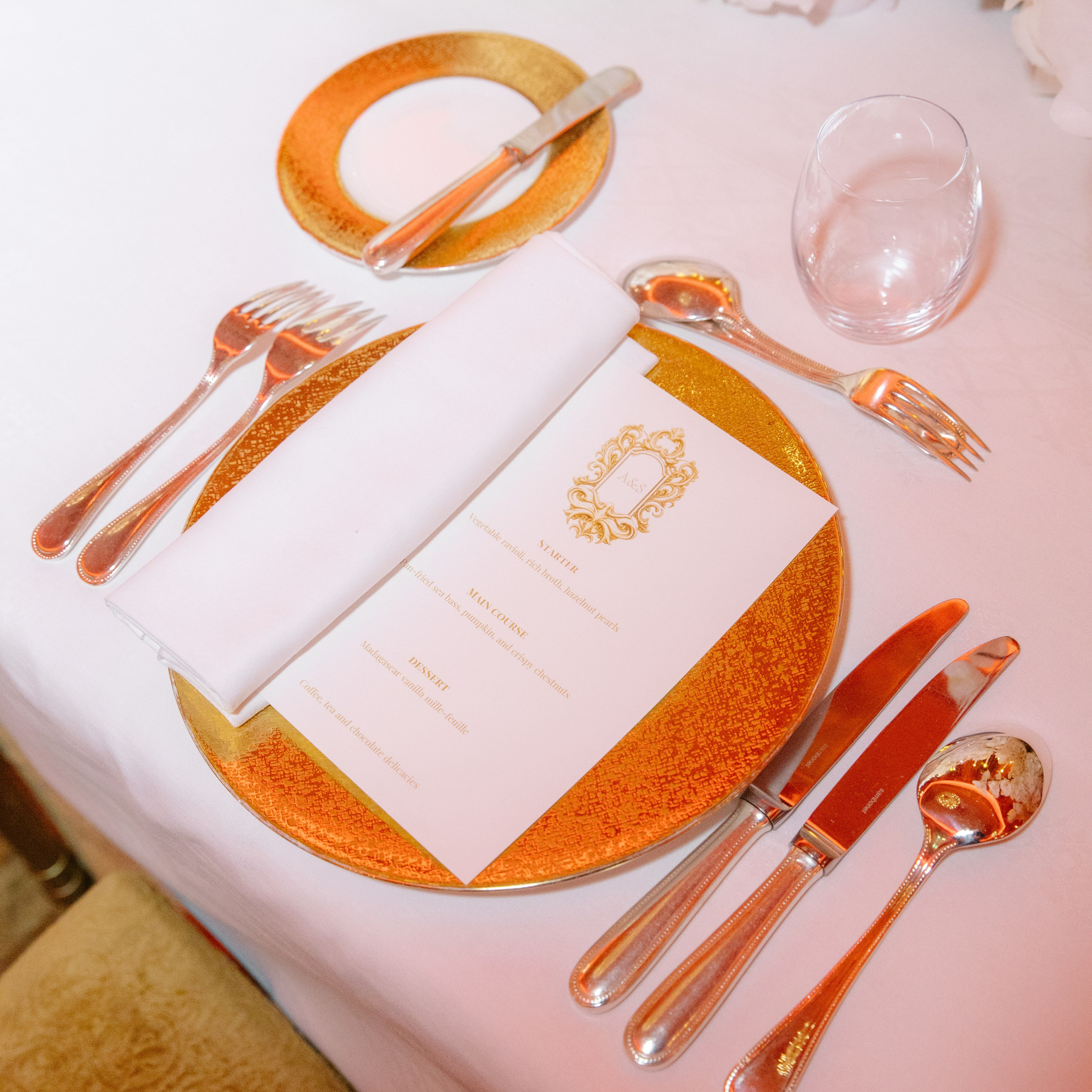 Mariage Shangri-La Paris | Photographe de mariage de luxe à Paris. Photographe de mariage à Paris