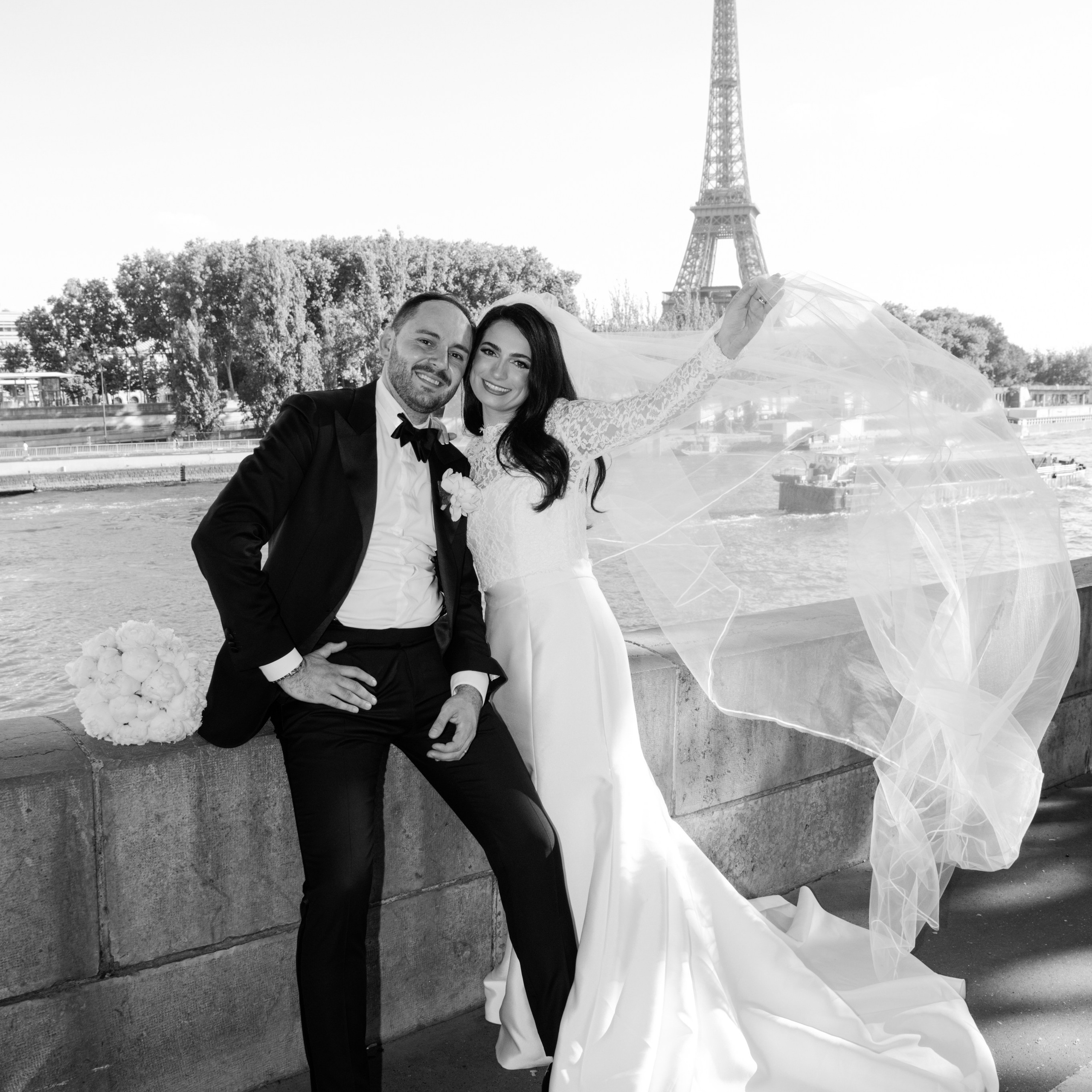 Testimonials. Paris Wedding Photographer