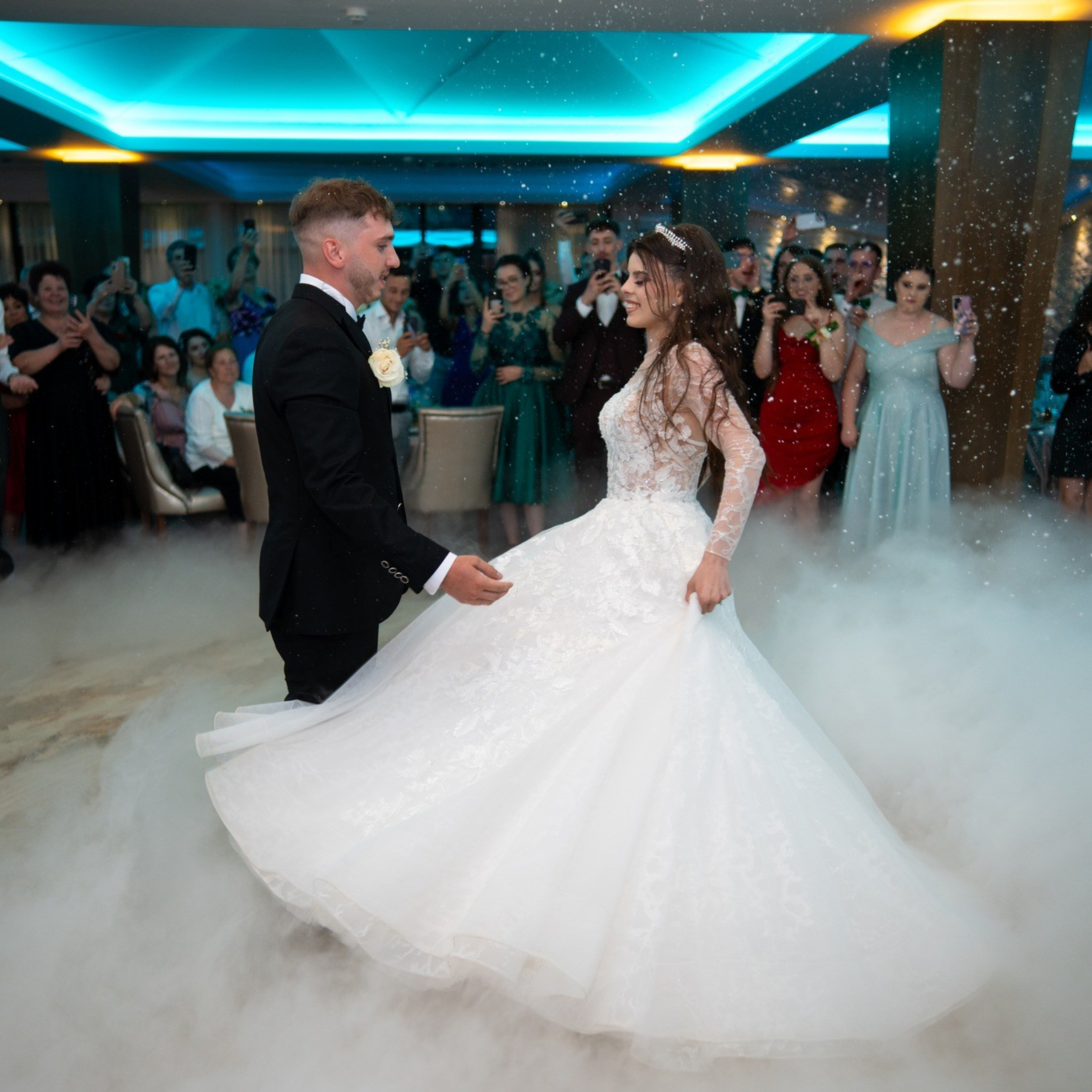 Testimonials. Capturăm clipe, Transmitem emoții, Creăm amintiri de neuitat!