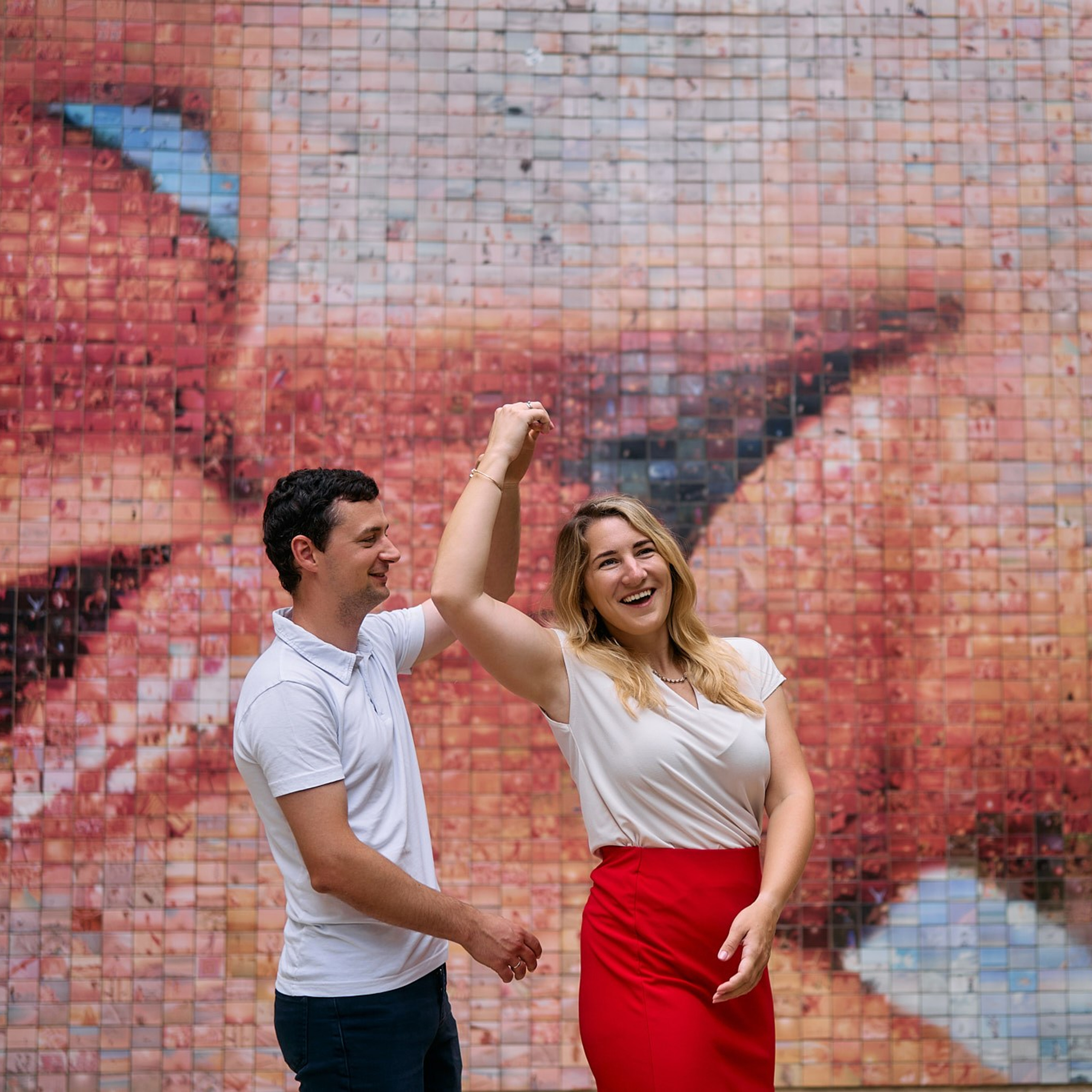 Customer reviews of individual, couple, love-story and family photo shoots in Barcelona. POSTCARD.BCN Photographer Kate in Barcelona. Love-story, family or individual photo shoots