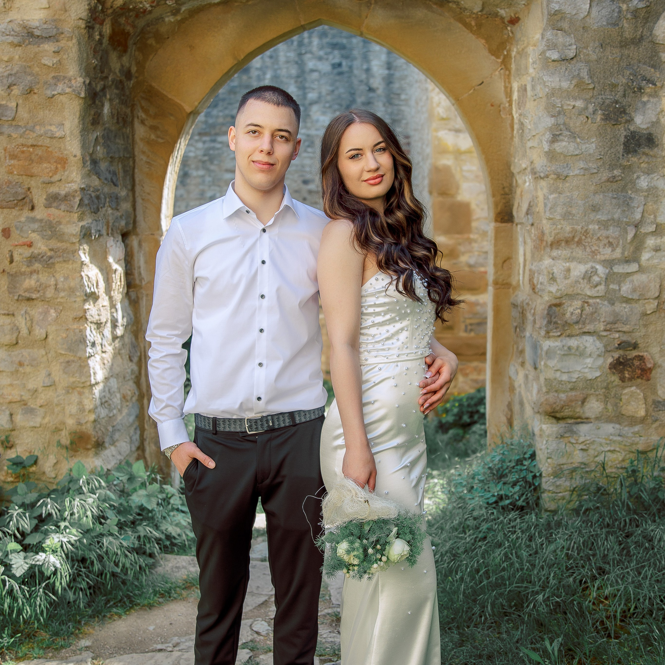 Brautpaarshooting auf Burg Hornberg / Alina & Walerij