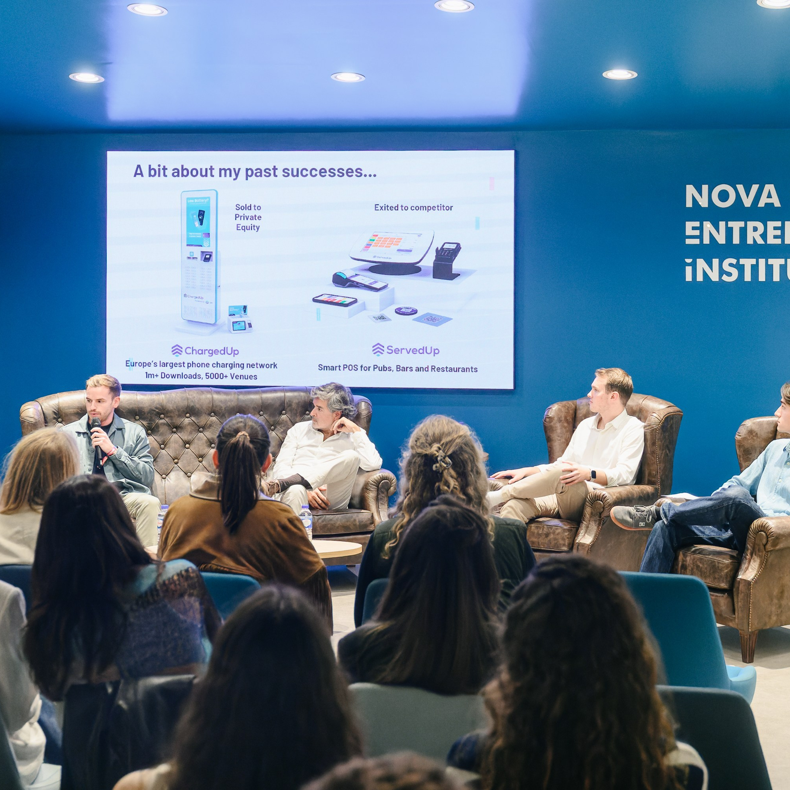 Reviews. Photographer in Lisbon Elena Lialina