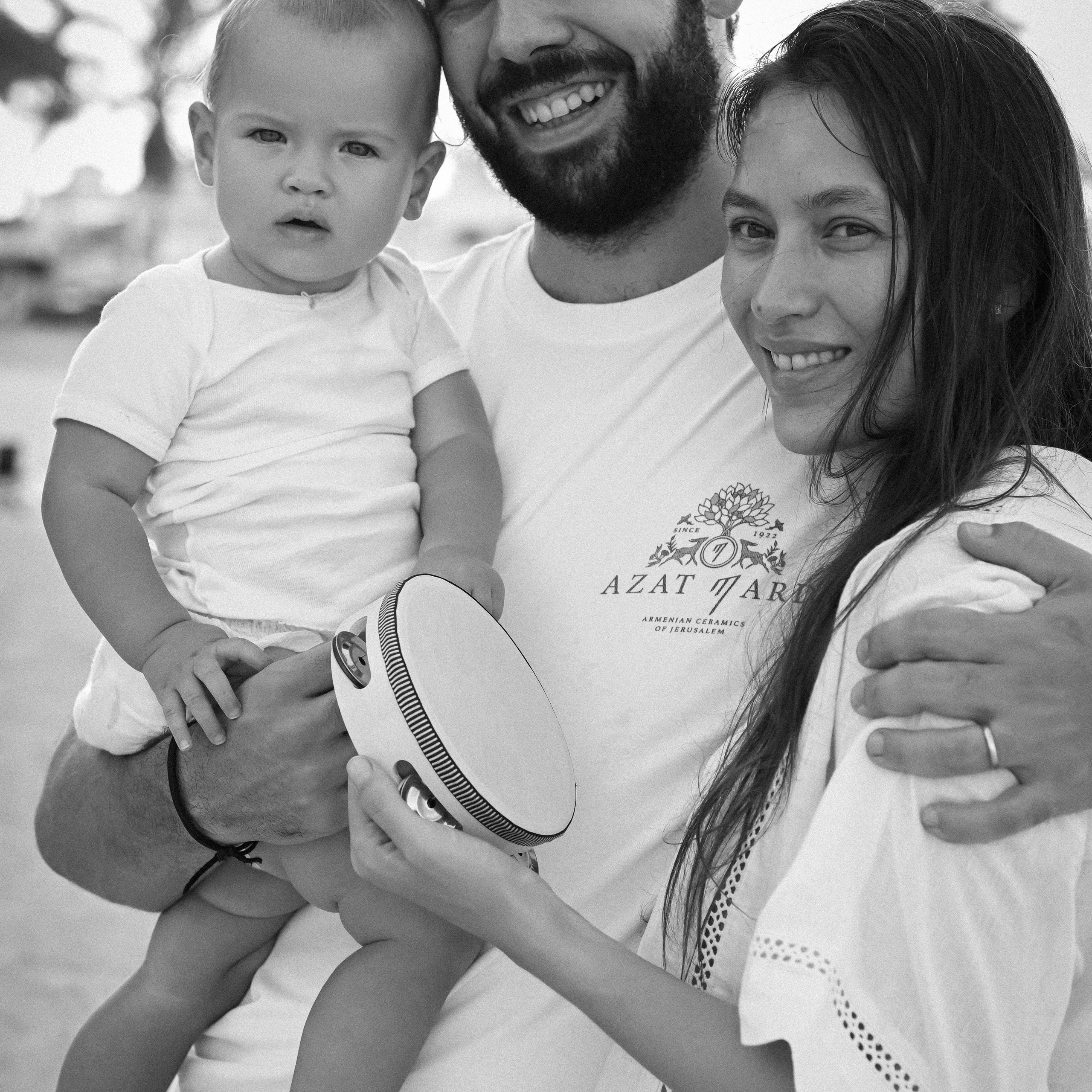 Family photoshoot. Photographer