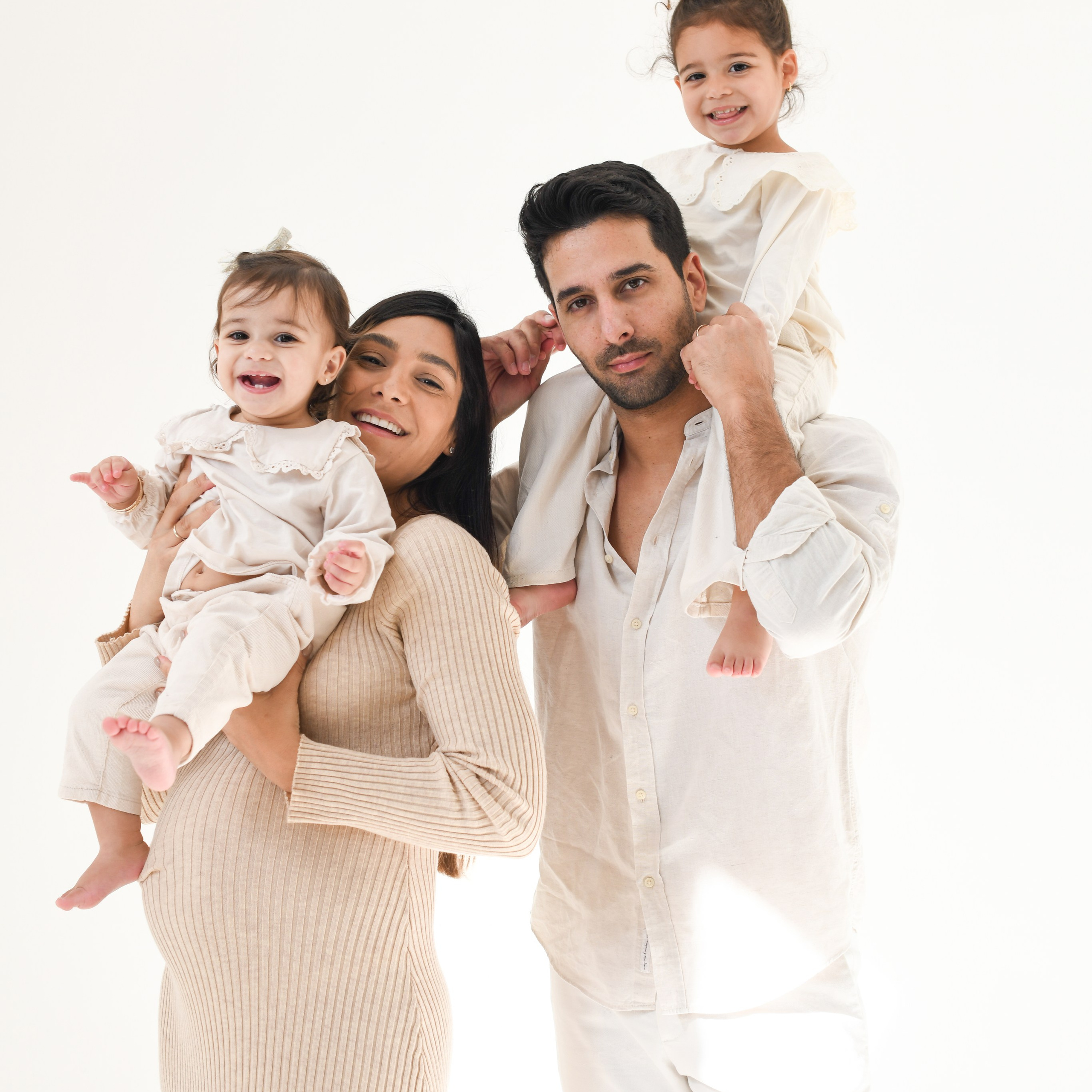 ביקורות. צלמת ולדה