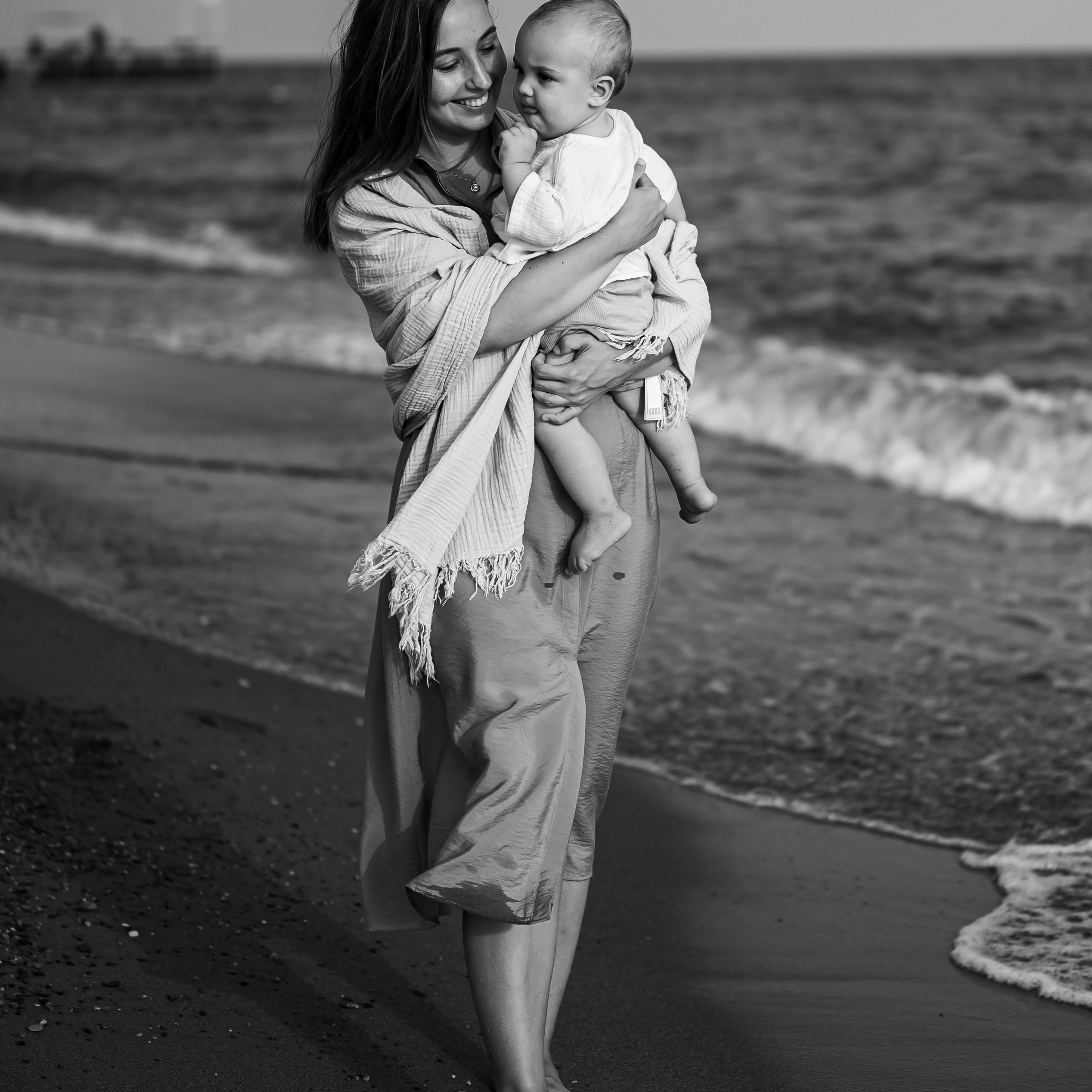 Илона и Али