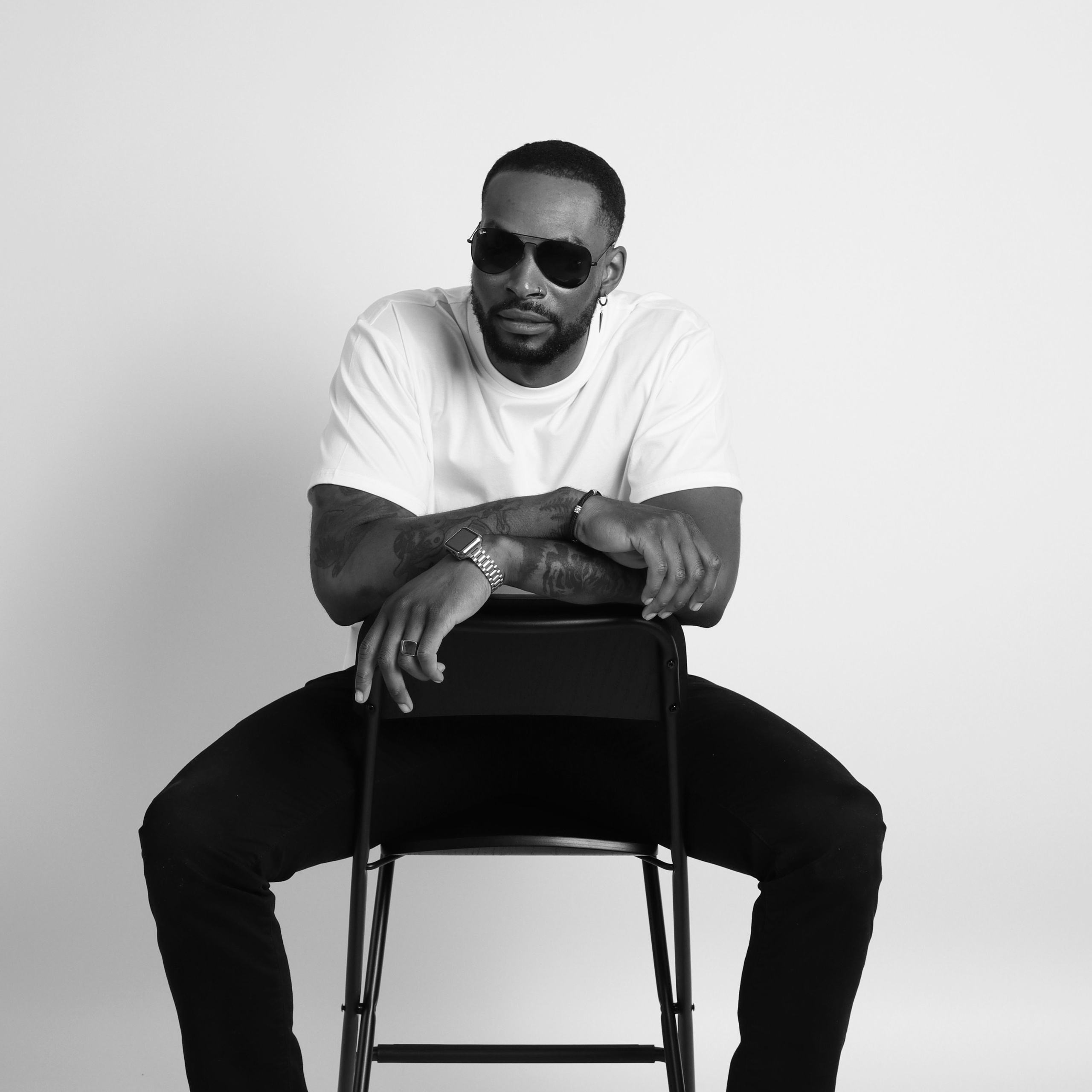 REVIEWS. SHOOT IT YOURSELF — SELF PORTRAIT STUDIO IN CHICAGO