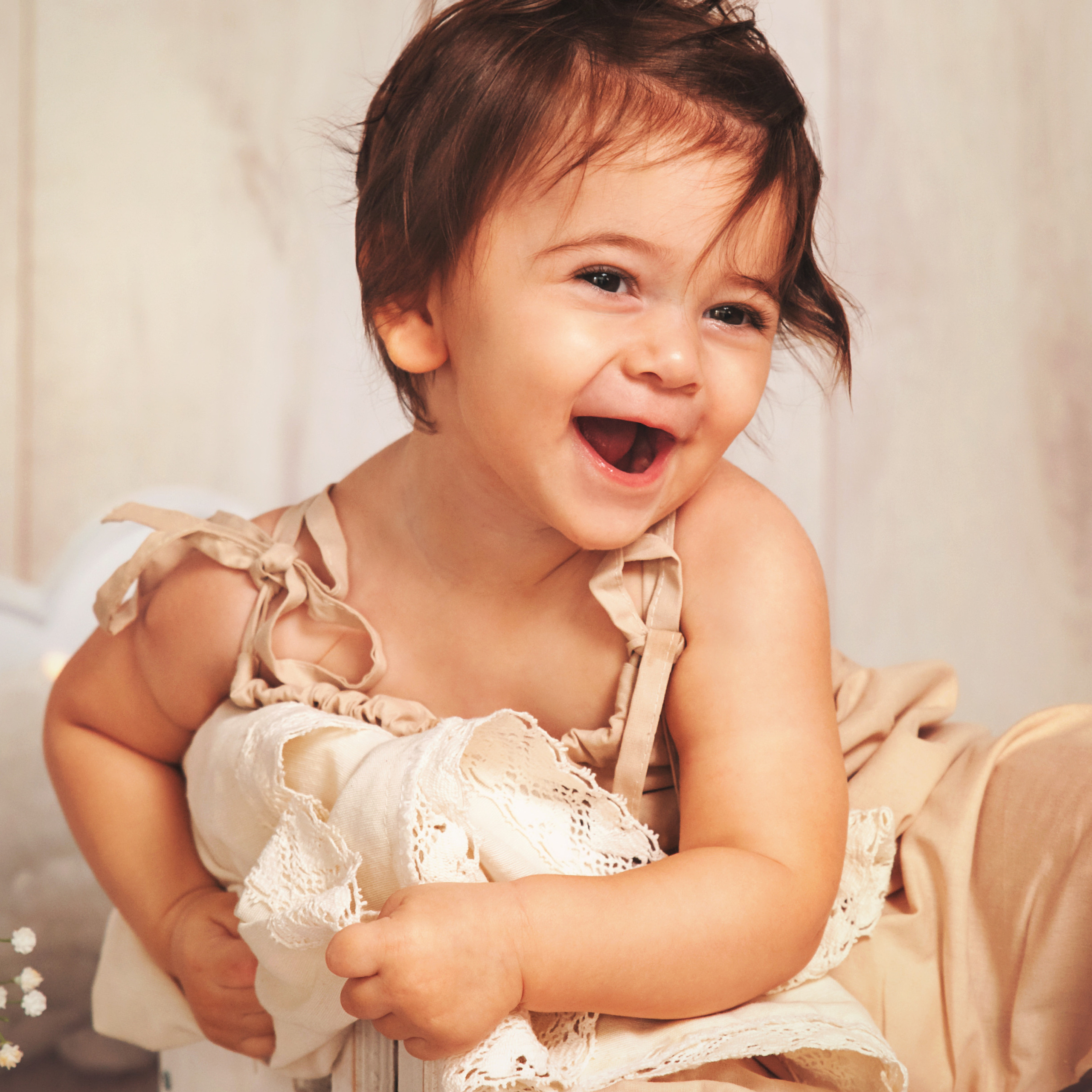 Cake smash first birthday photoshoot. Family and Children Photographer /Φωτογράφος