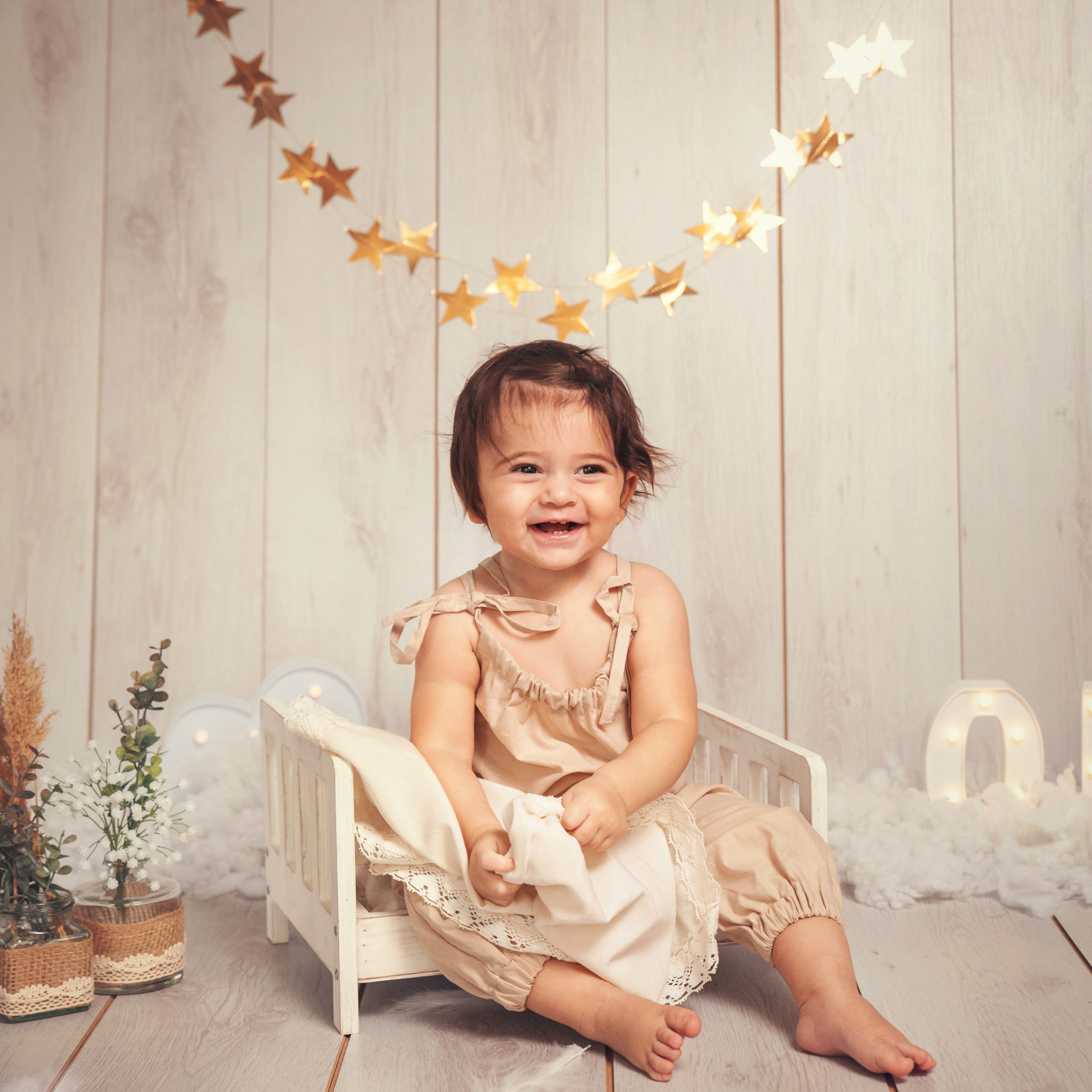 Cake smash first birthday photoshoot. Family and Children Photographer /Φωτογράφος