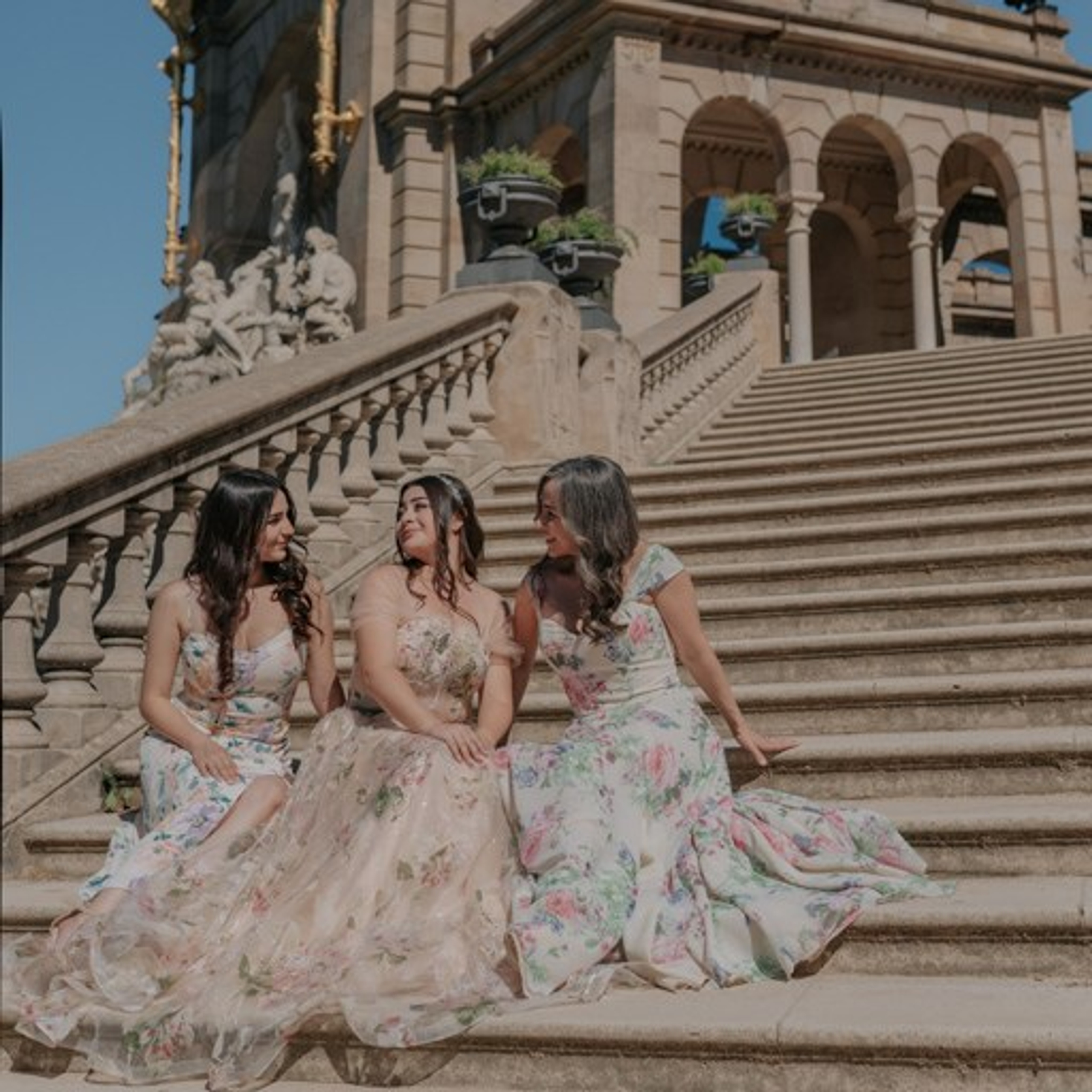 Barcelona family photographer Park Ciutadella Quinceañera