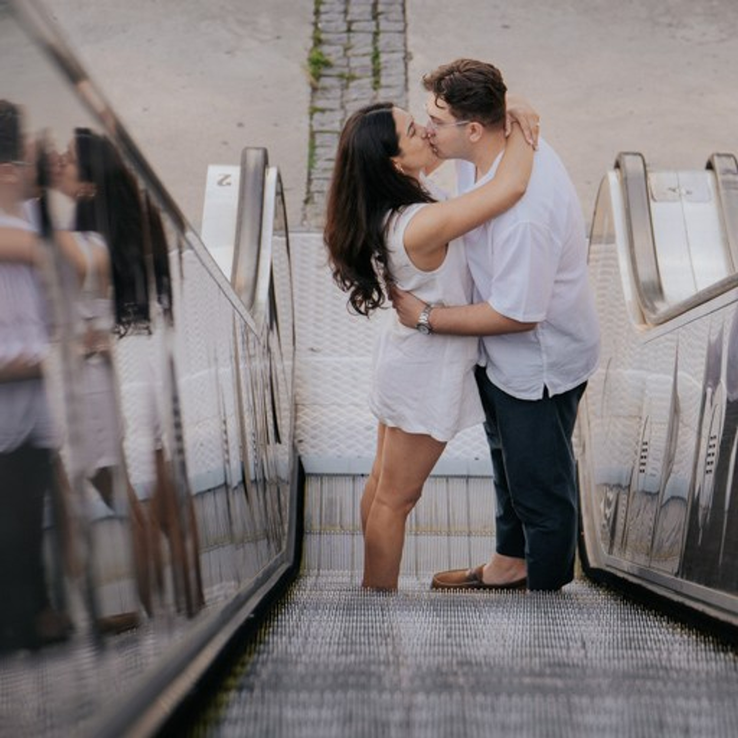 Barcelona romantic photoshoot Montjuic