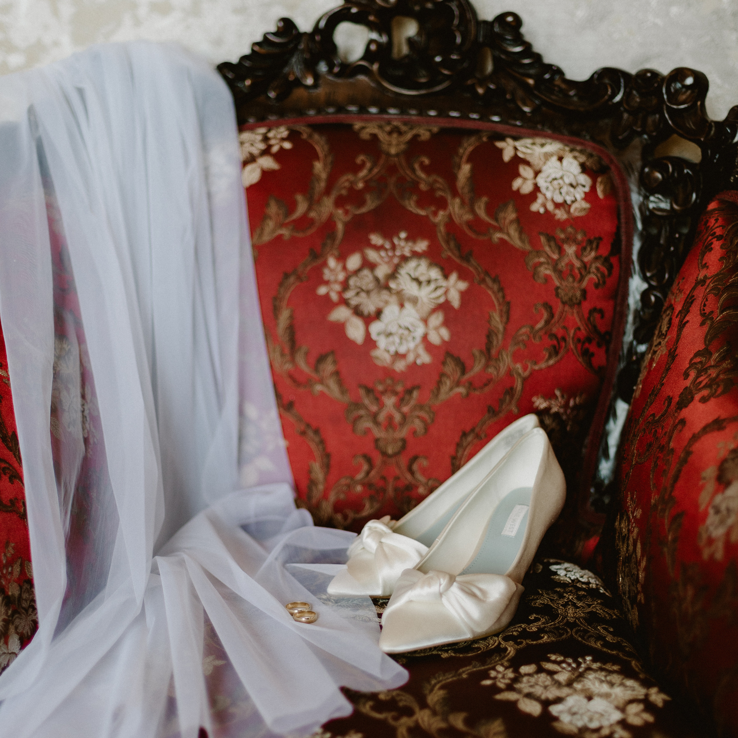 REVIEWS. Photographer Anna Nazarenko