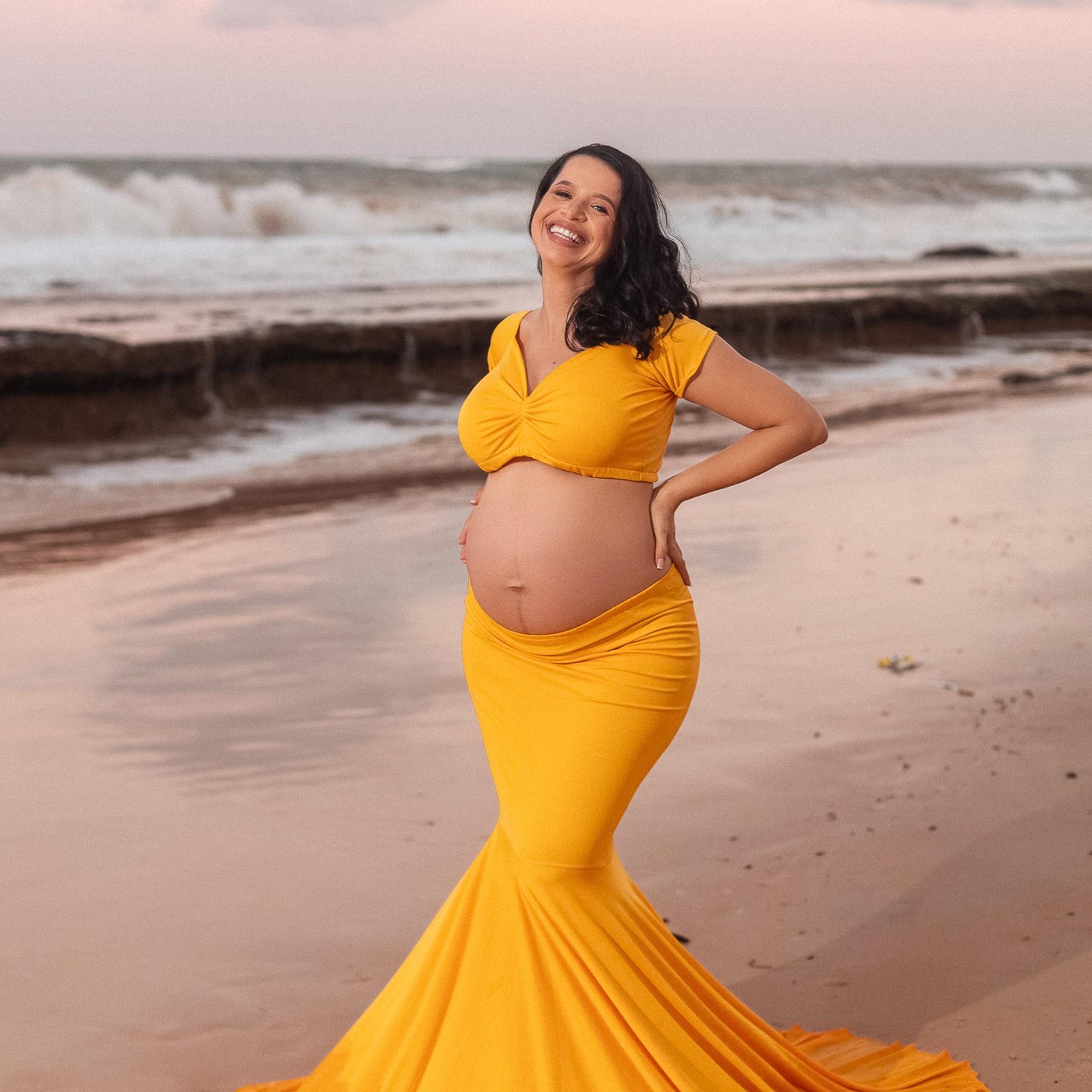 fotografia de gravidez ao ar livre ensaio gestacional em Alagoas fotos de gestante na praia dicas para ensaio de gravidez externo melhores locais para fotos de gestante
