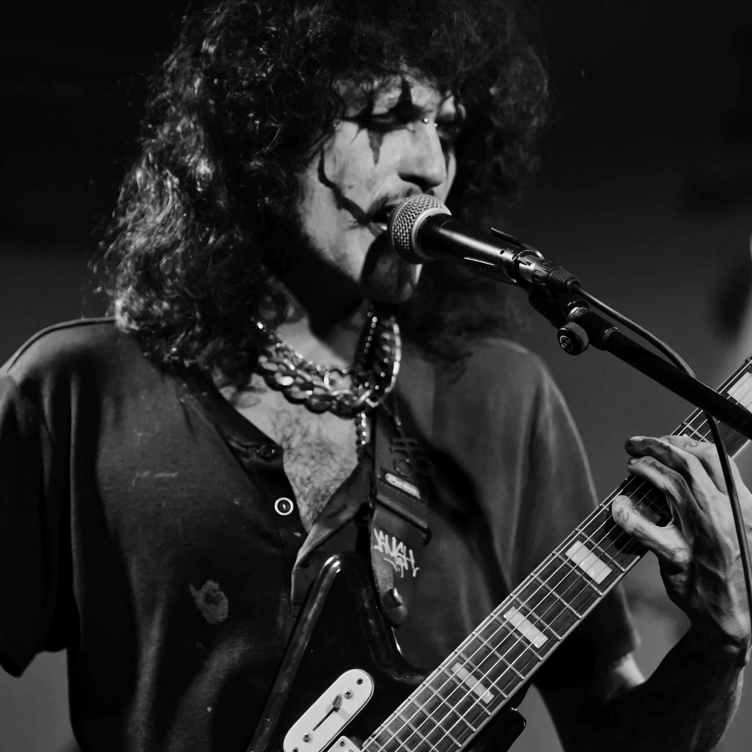 Crimson bass — Mary Bar Haifa 28.11.25