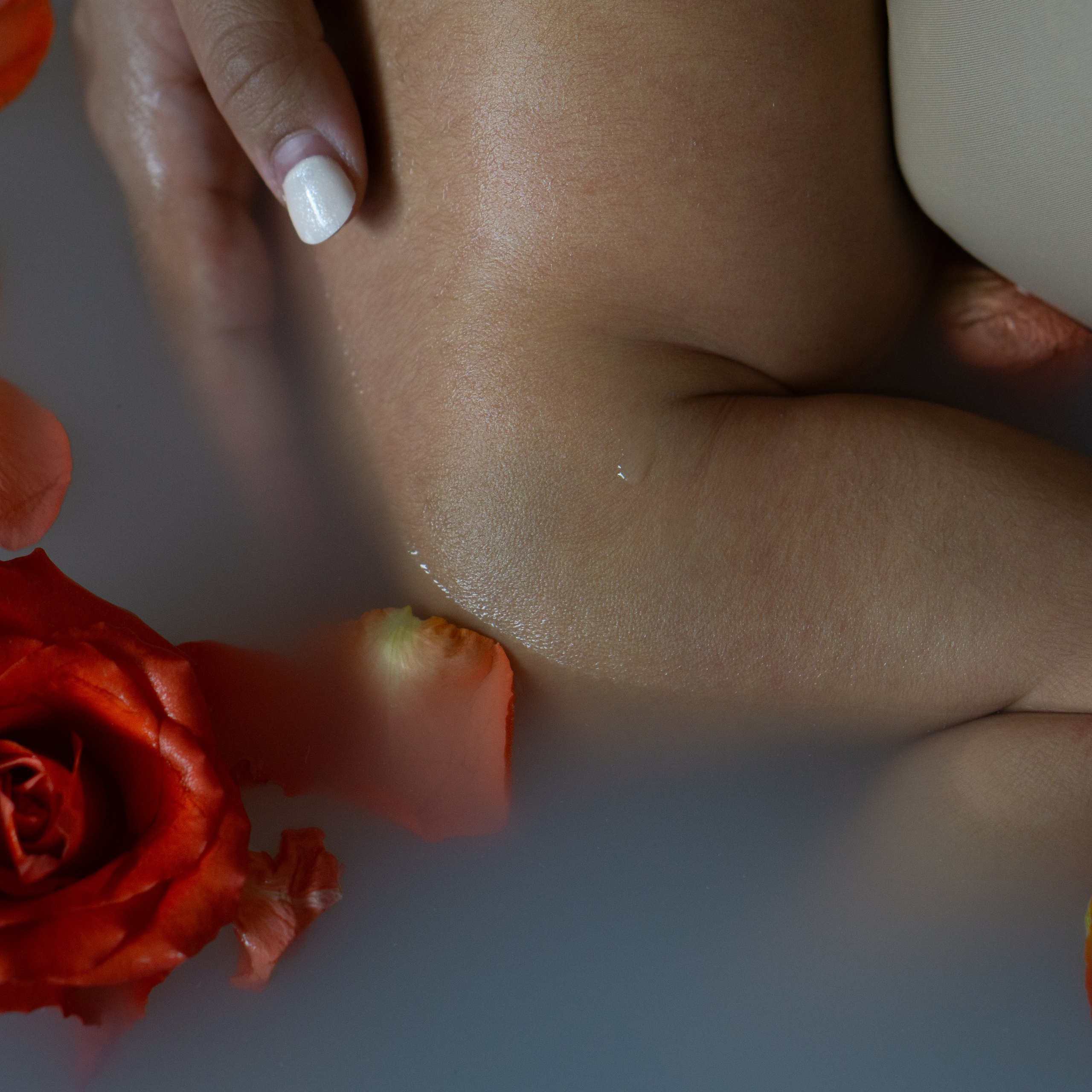 Monika, Pool newborn shooting