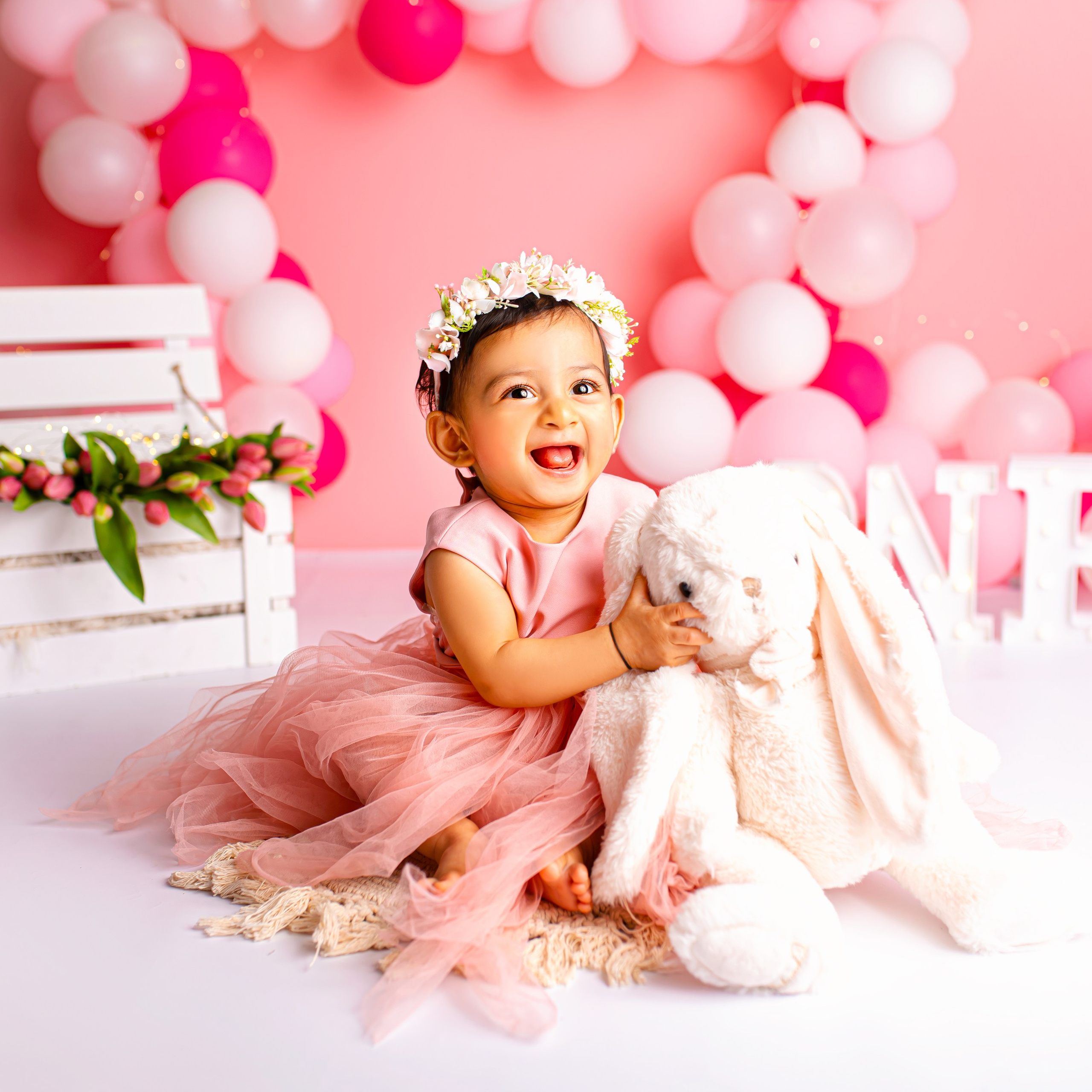 Cake smash photoshoot for One Year