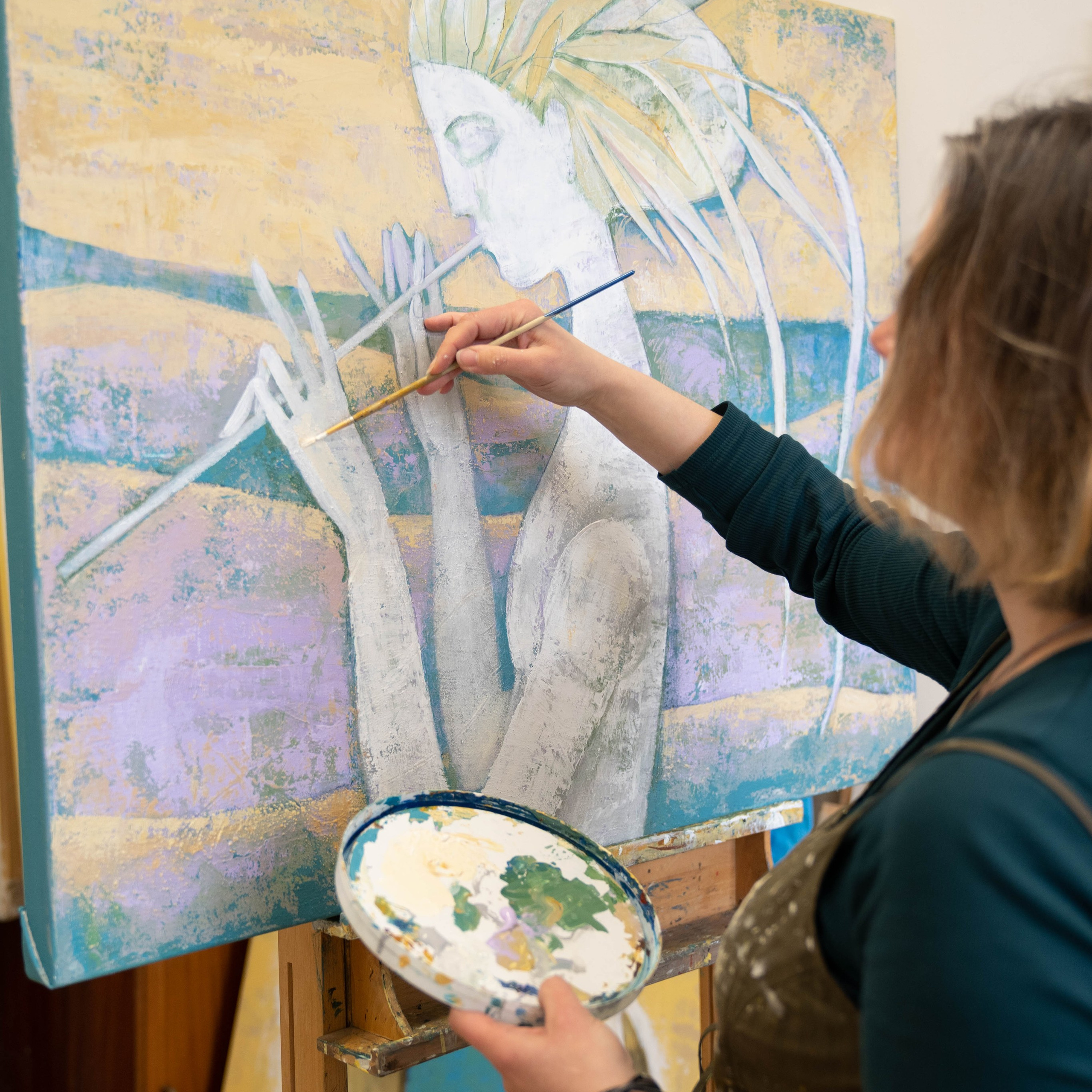 Tania Artist. Photographer & Tour Guide Based in Scotland