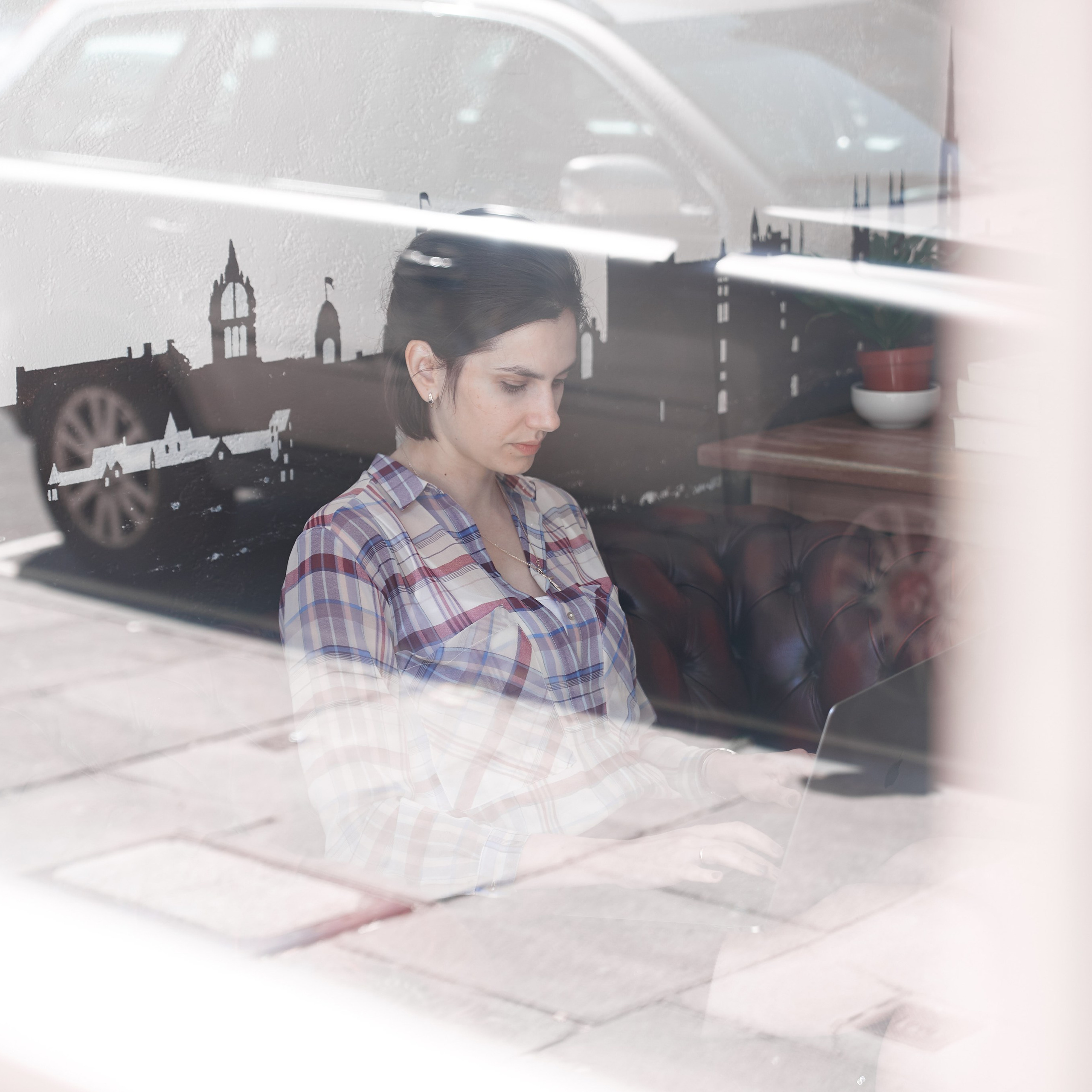 Cafe Angel. Photographer & Tour Guide Based in Scotland