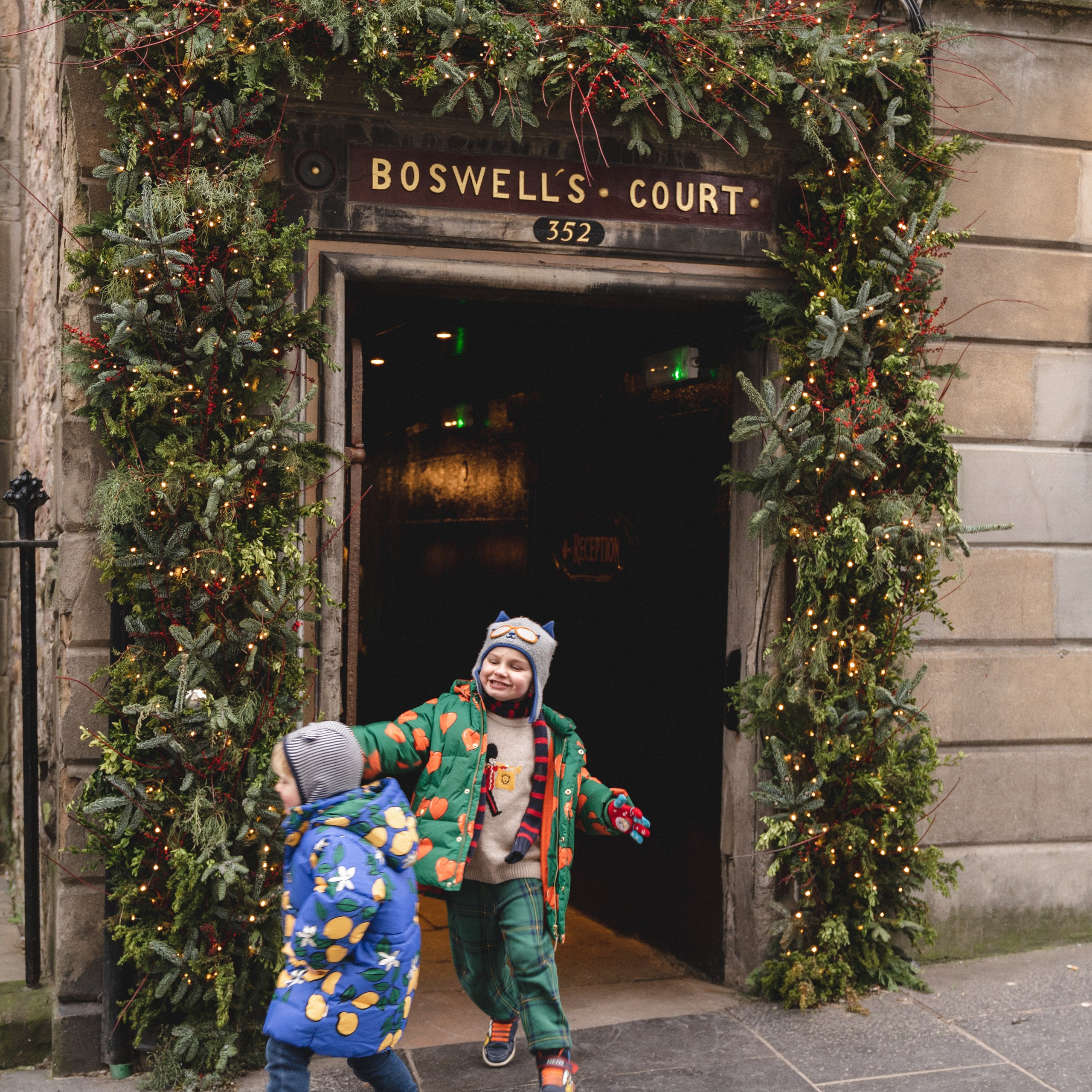 Family trip to Edinburgh. Photographer & Tour Guide Based in Scotland