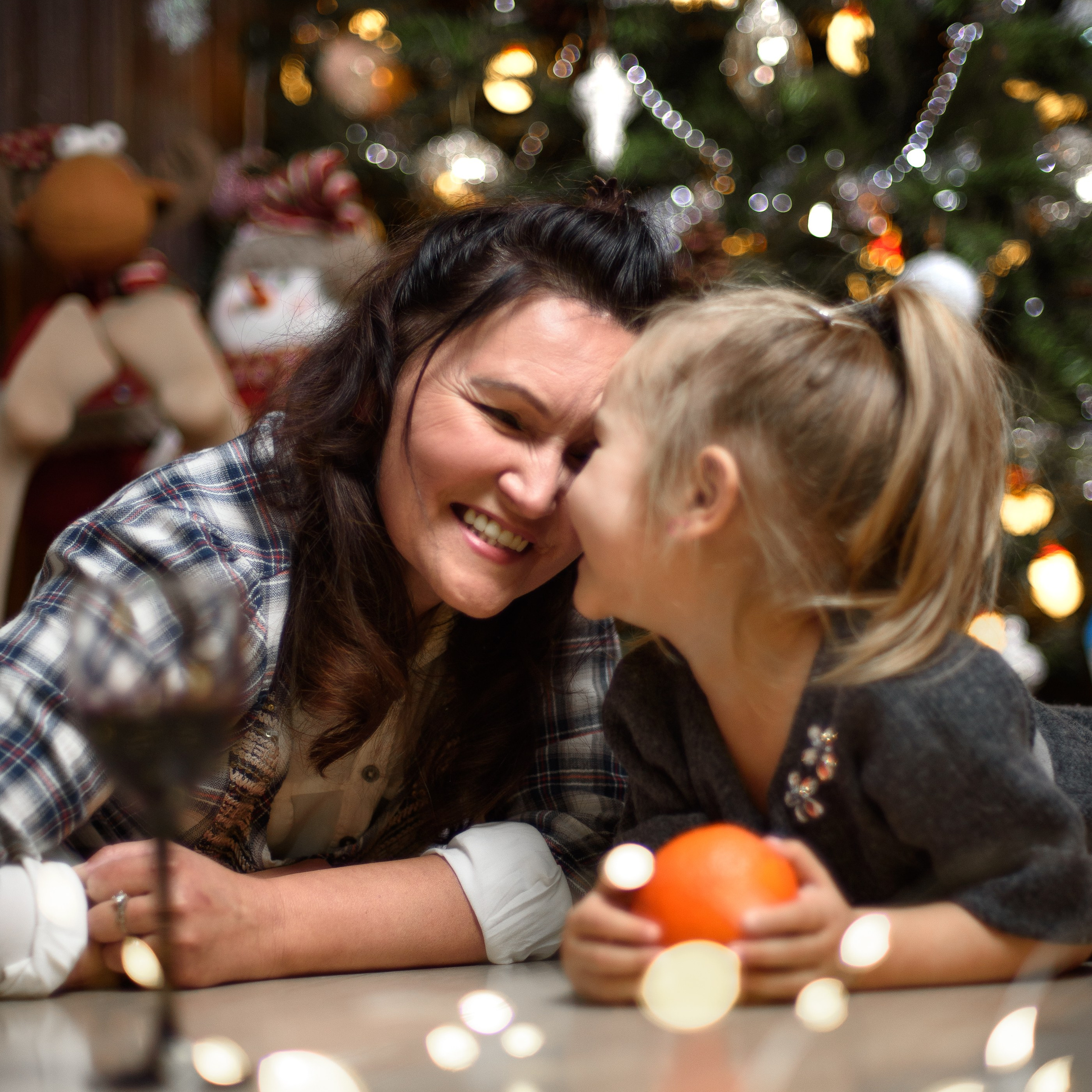 Бабушка и внучка: новогодняя фотосессия