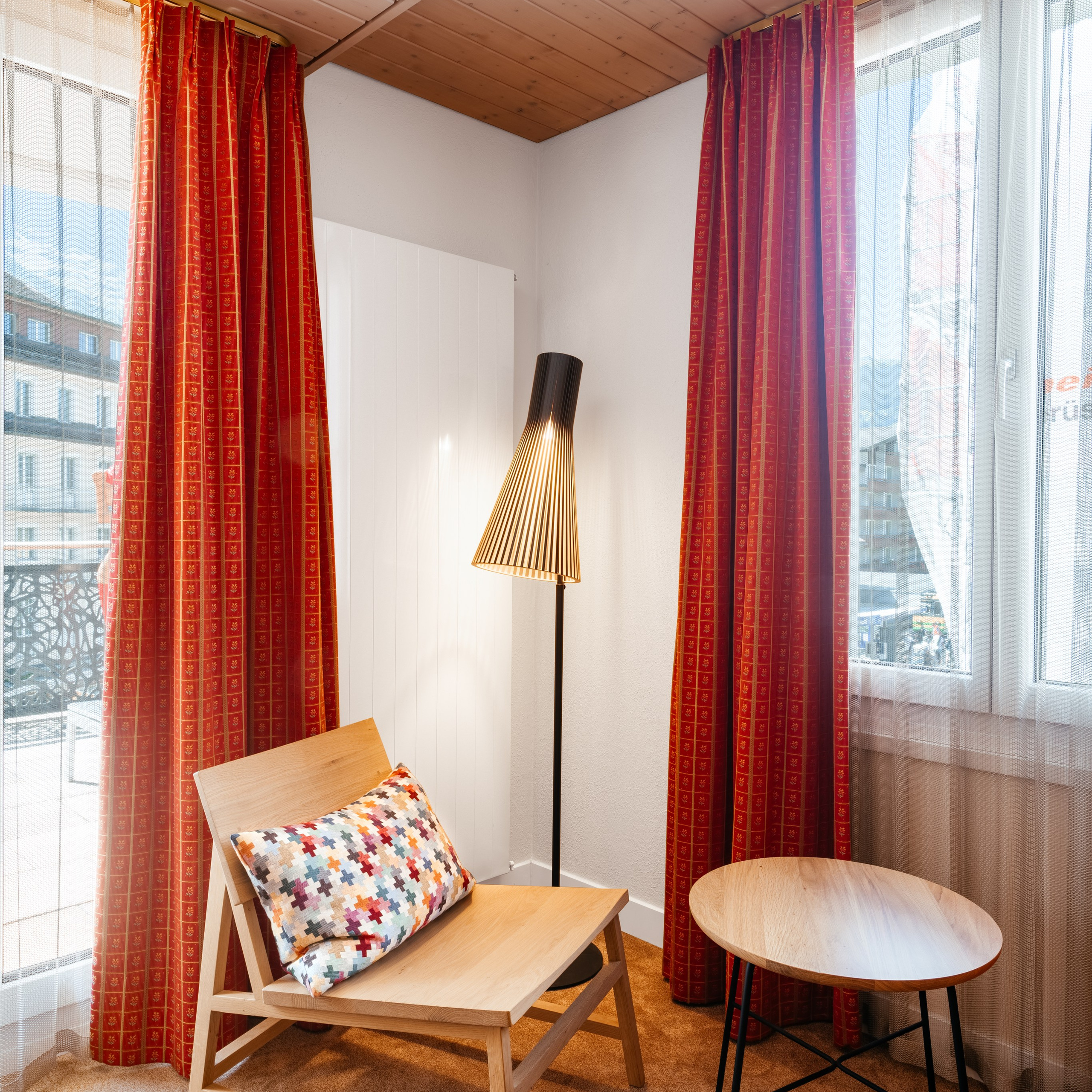 BEWERTUNGEN. Hallo! Ich bin Elena und arbeite als Immobilienfotografin