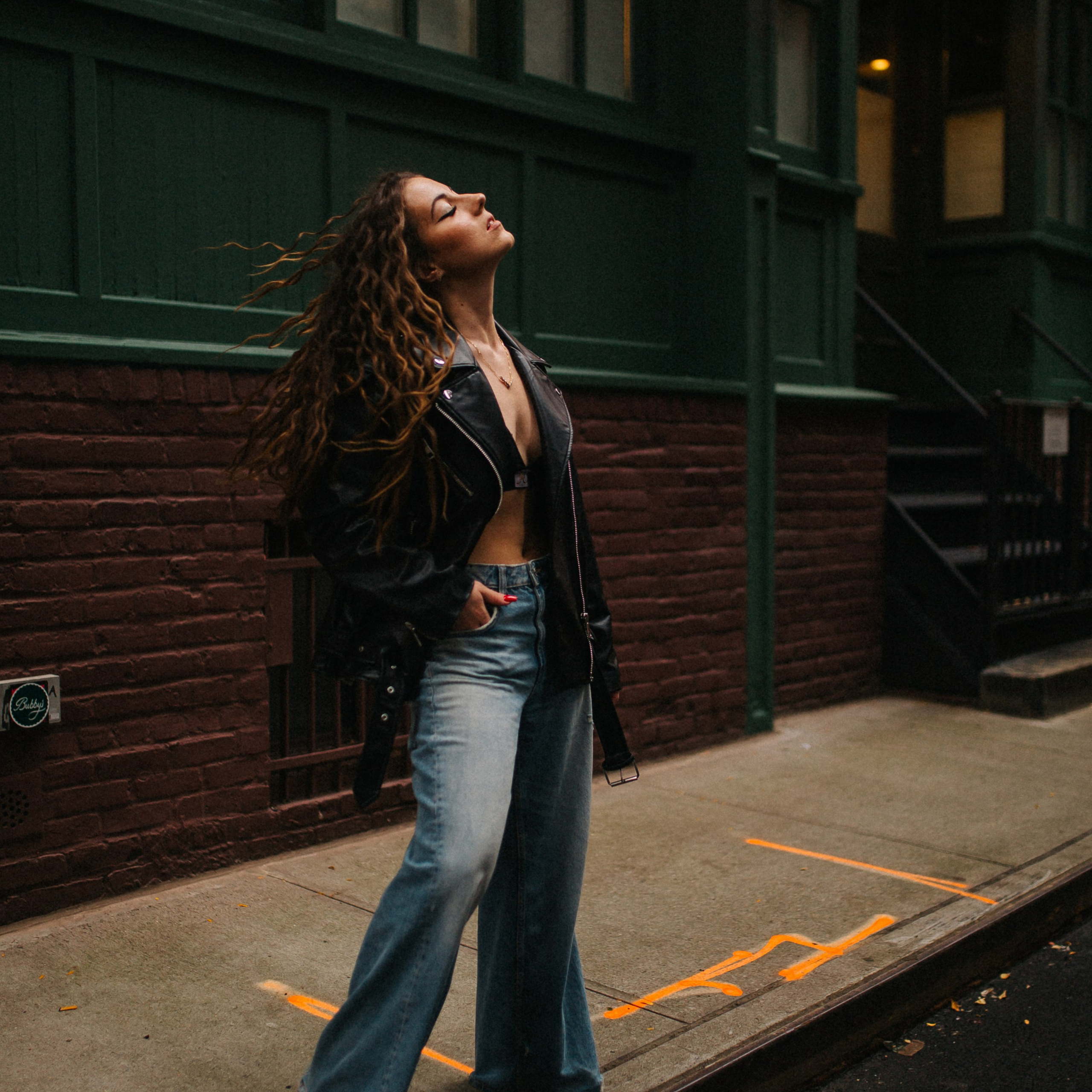 Individual.Women.Street
