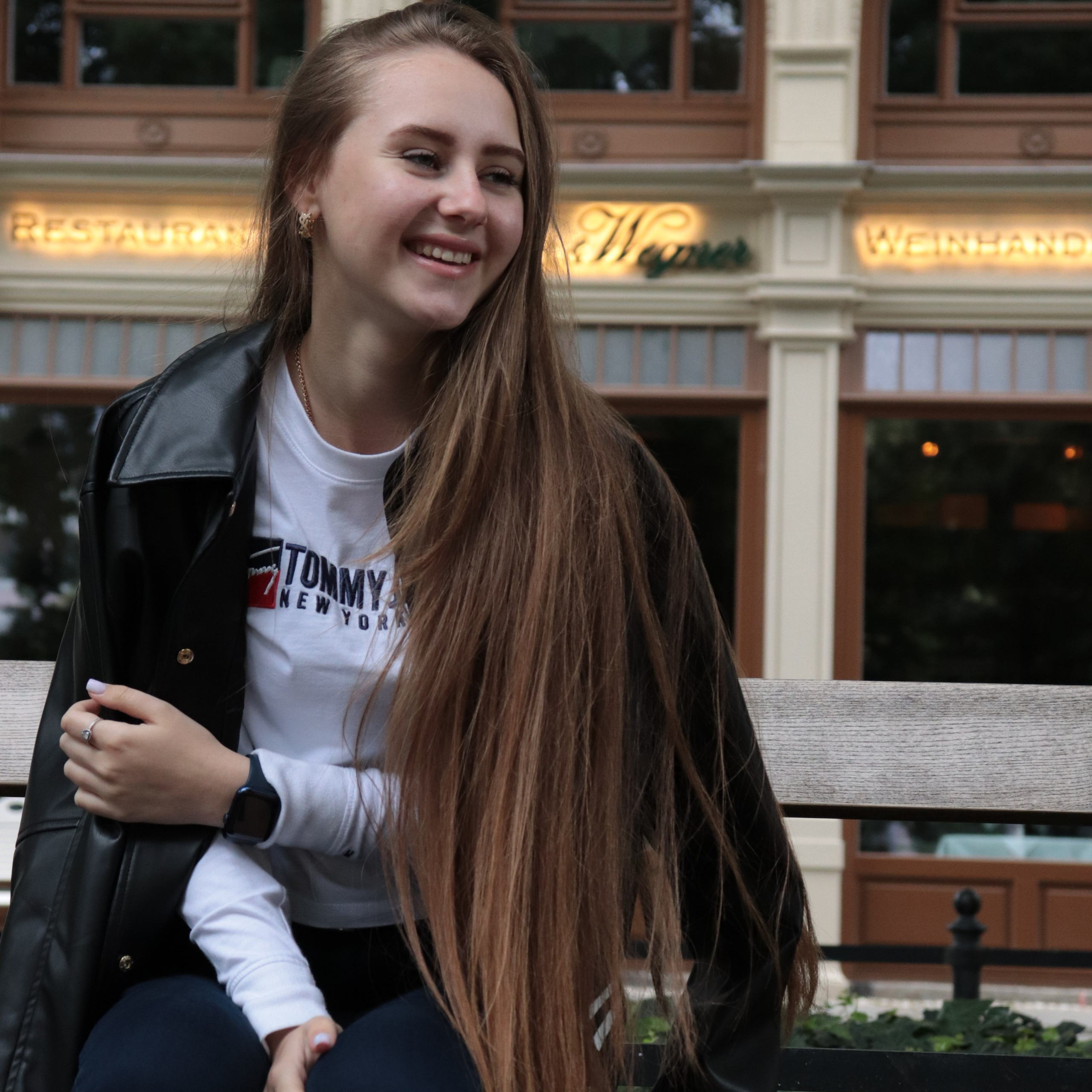 Город | Даша