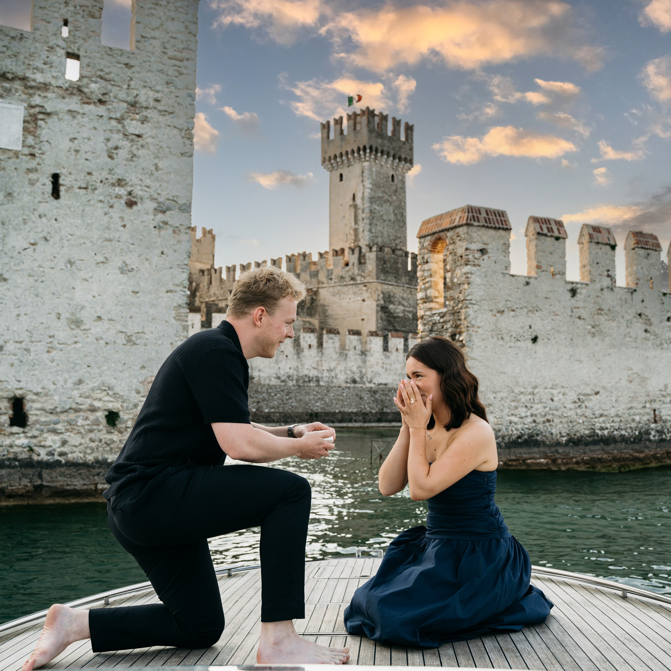 R&nbsp;& N&nbsp;(Lake Garda, Itay)