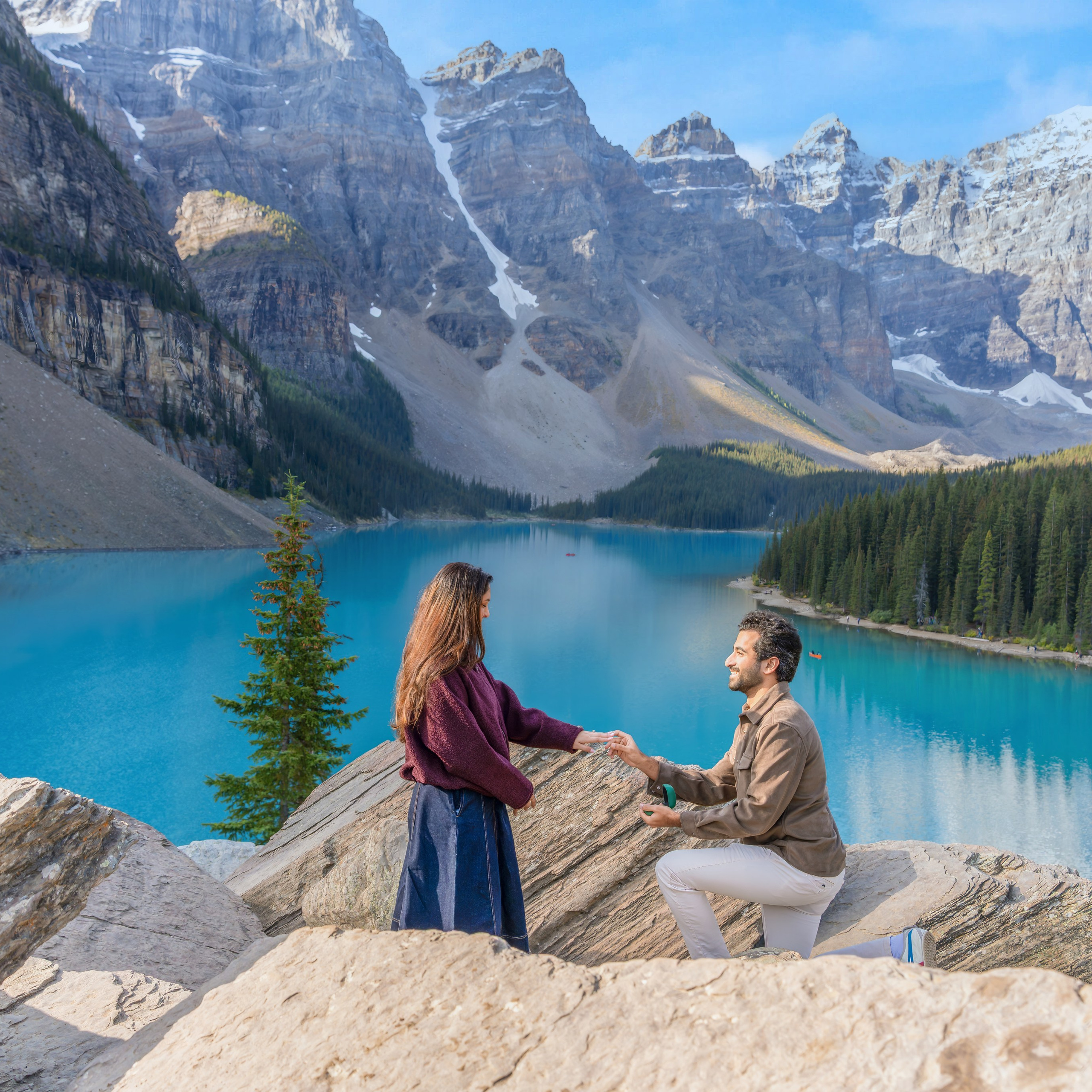 Mohit & Rya&nbsp;— Surprise Proposal&nbsp;/ Moraine Lake, Banff