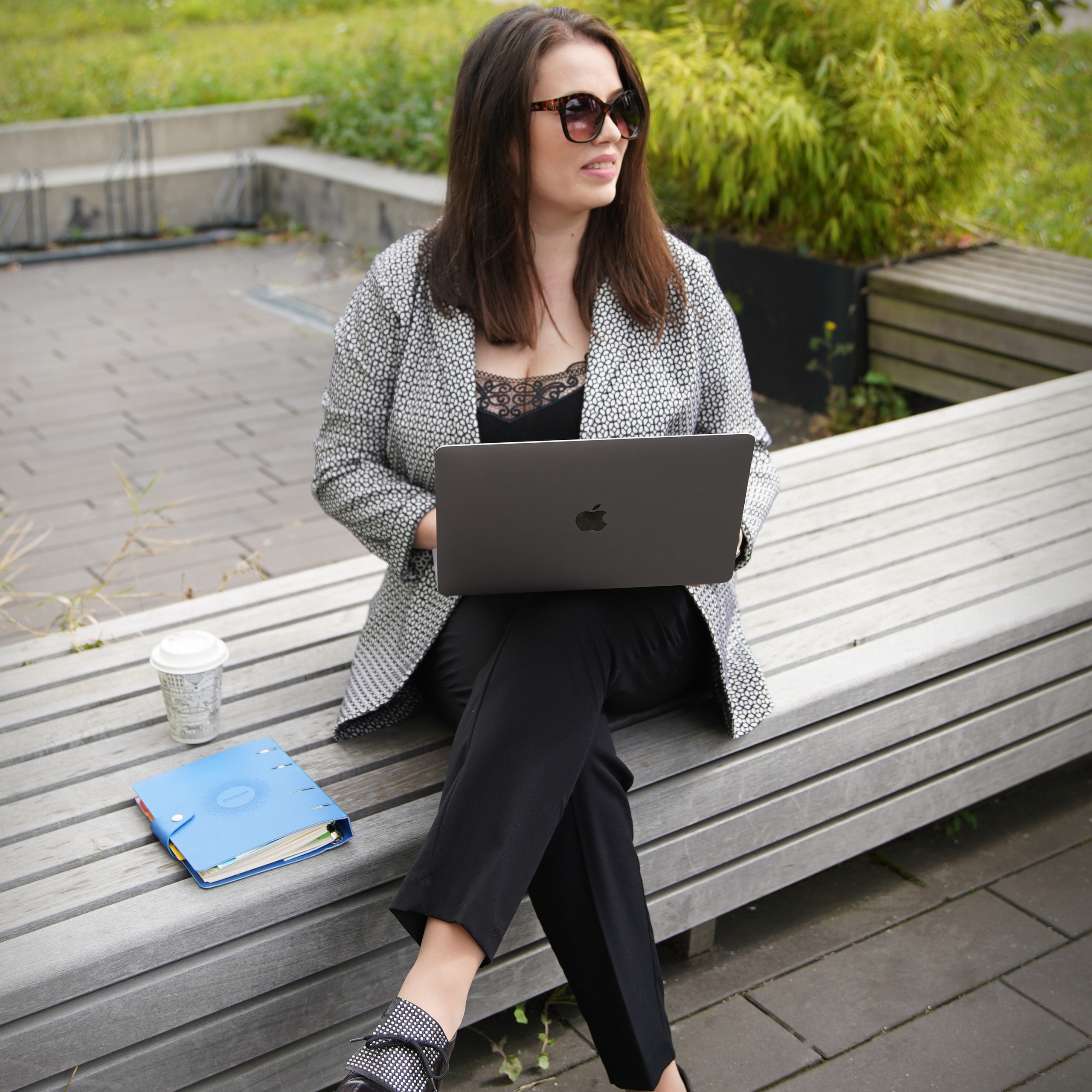 Geschäftsfotosession für einen Professor. Neugeborenenfotografin und Retoucher in Augsburg Nastassia Schneider