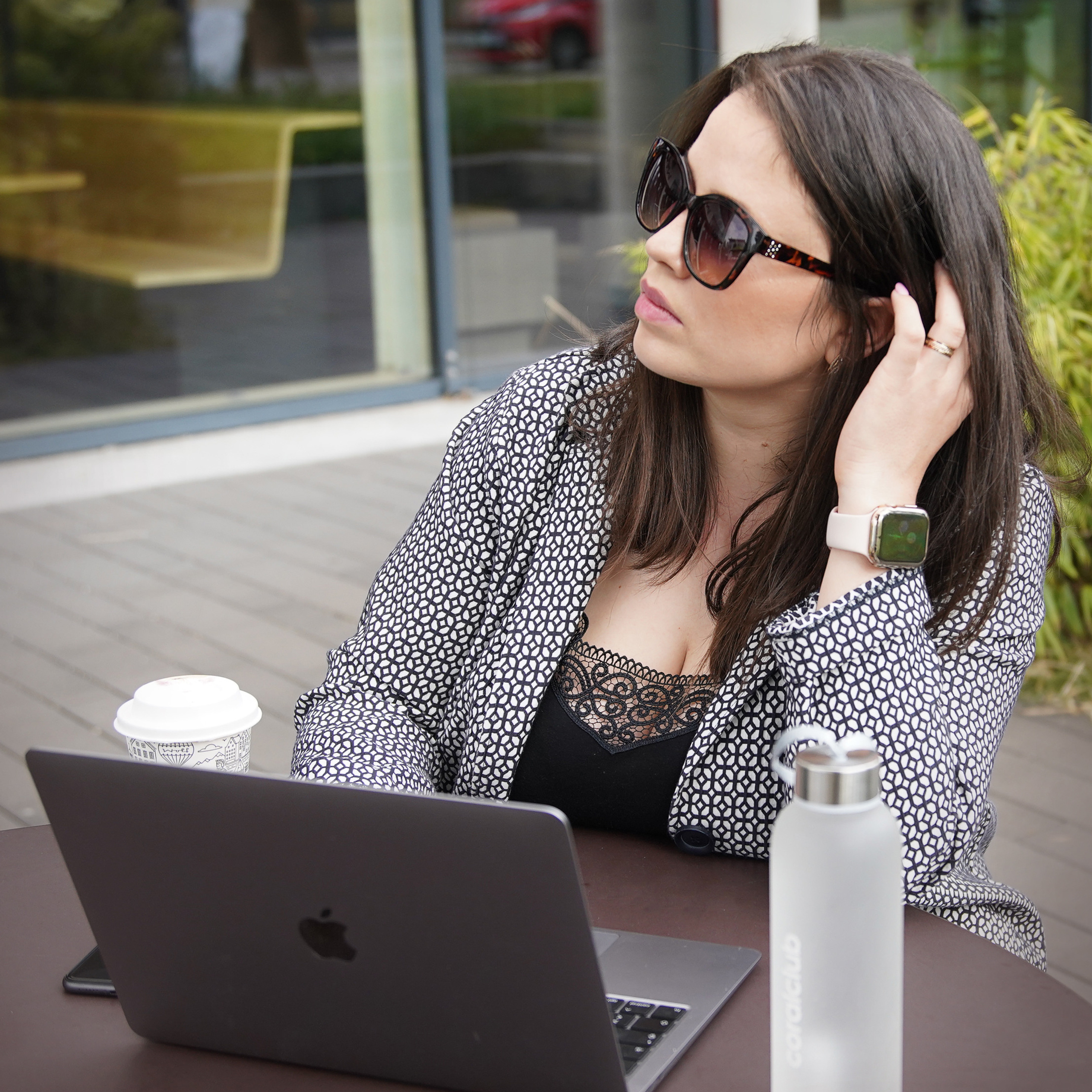 Geschäftsfotosession für einen Professor. Neugeborenenfotografin und Retoucher in Augsburg Nastassia Schneider