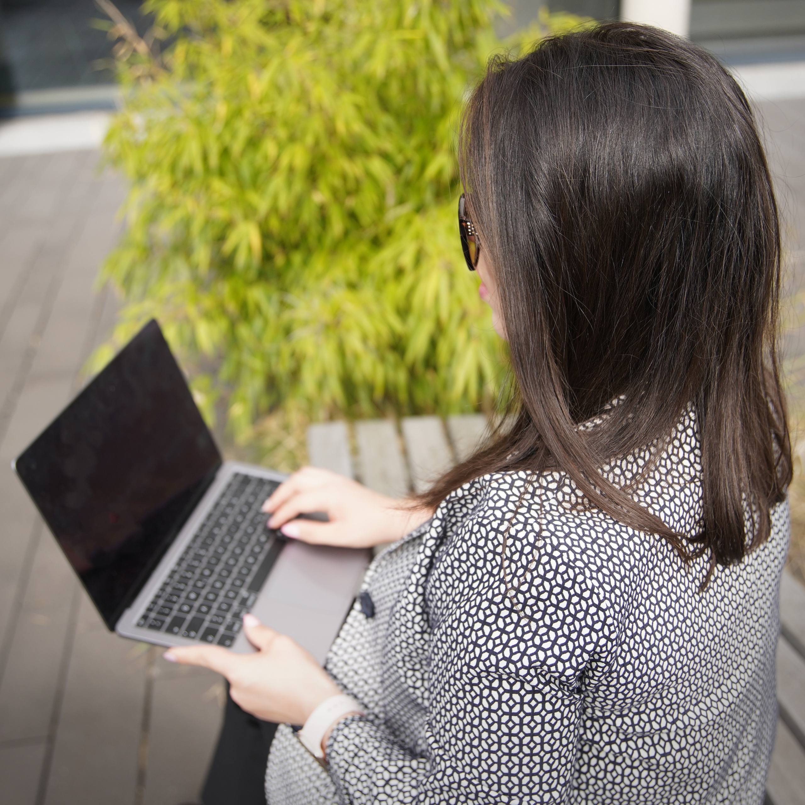 Geschäftsfotosession für einen Professor. Neugeborenenfotografin und Retoucher in Augsburg Nastassia Schneider