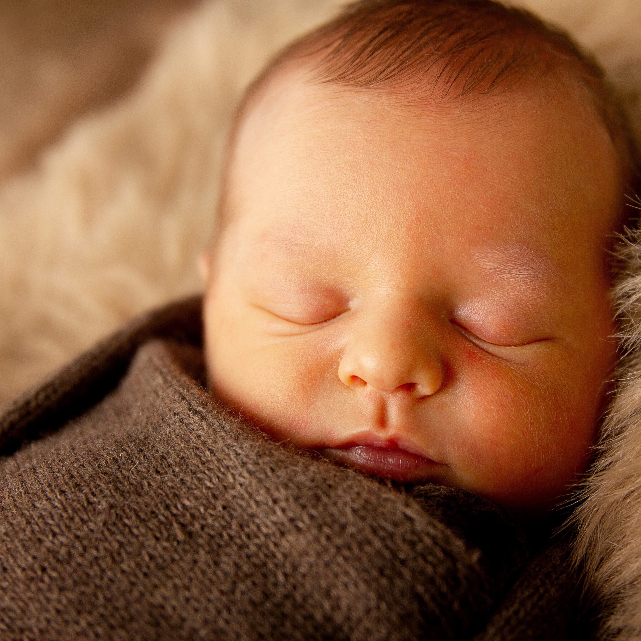 Bewertungen Fotografin Nastassia Schneider in Augsburg. Neugeborenenfotografin und Retoucher in Augsburg Nastassia Schneider