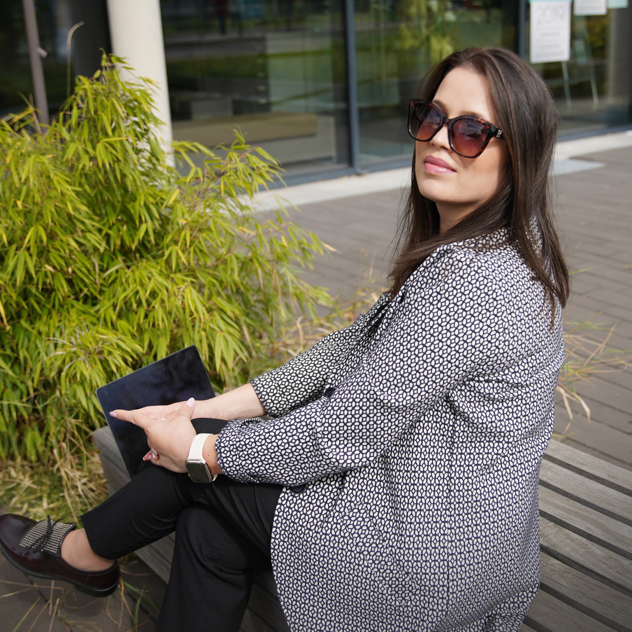 Geschäftsfotosession für einen Professor. Neugeborenenfotografin und Retoucher in Augsburg Nastassia Schneider