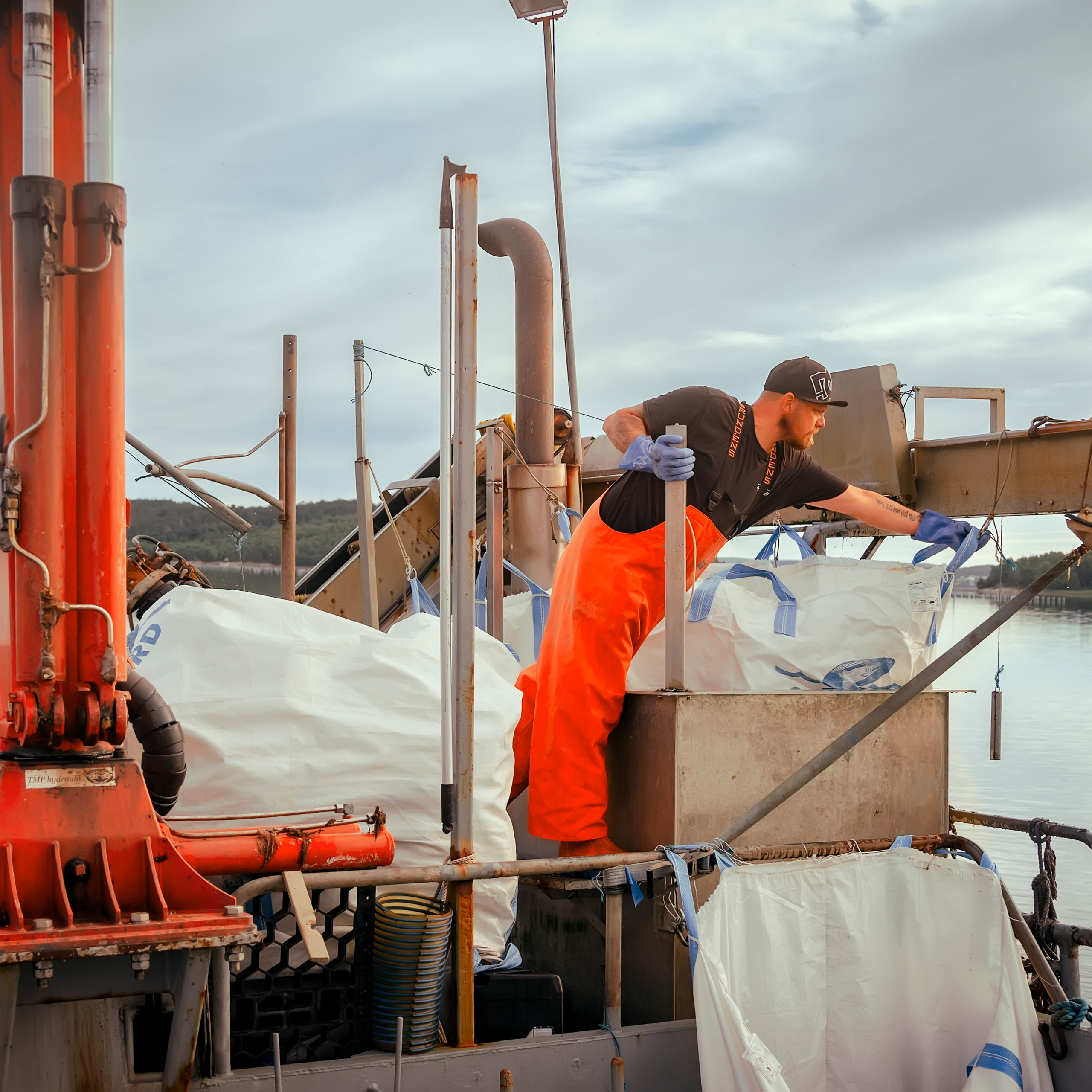 Content photo shooting “FISHING BOAT”