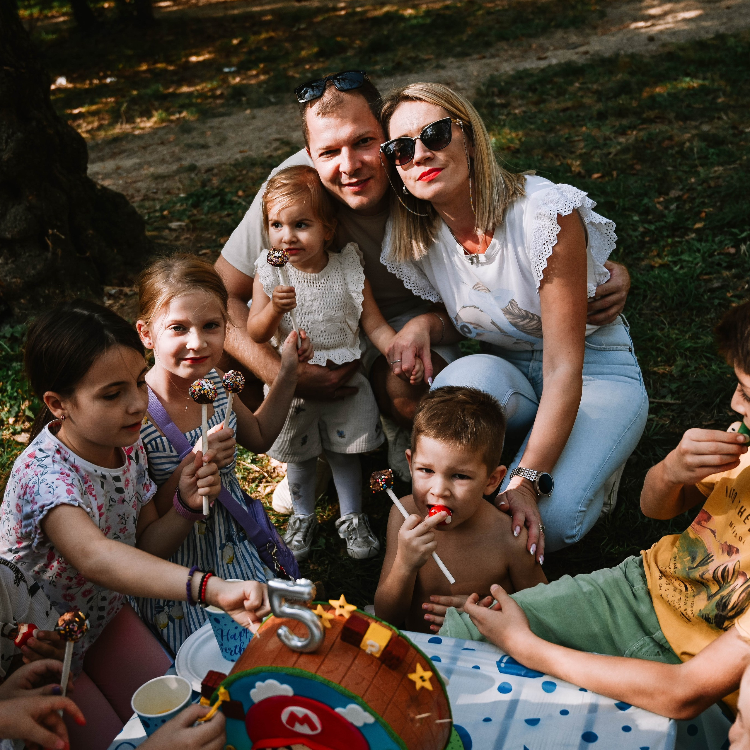 VAŠI UTISCI. Dečiji i porodični fotograf