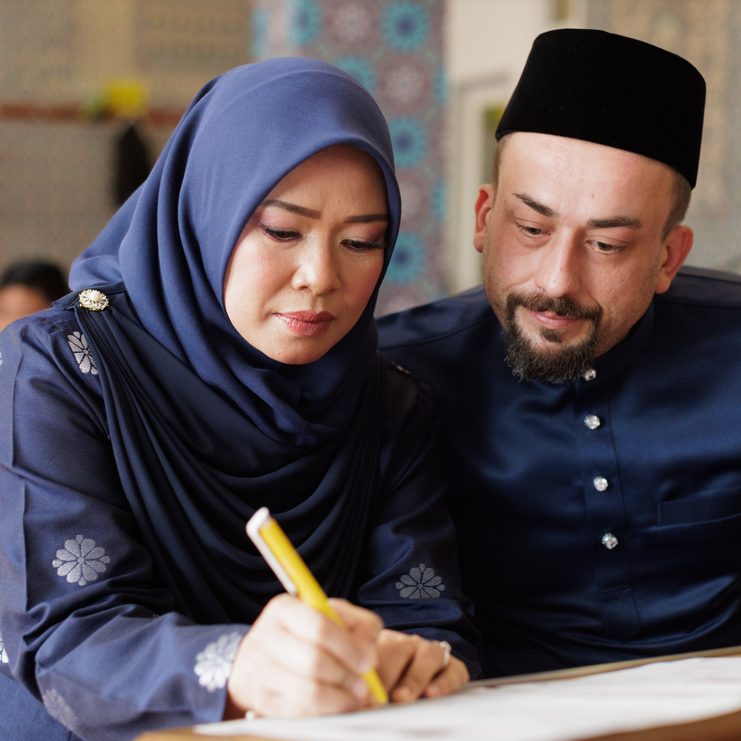 Hochzeitsfotografie in der Zentralmoschee Hamburg | Interkulturelle Harmonie & Architektonische Schönheit