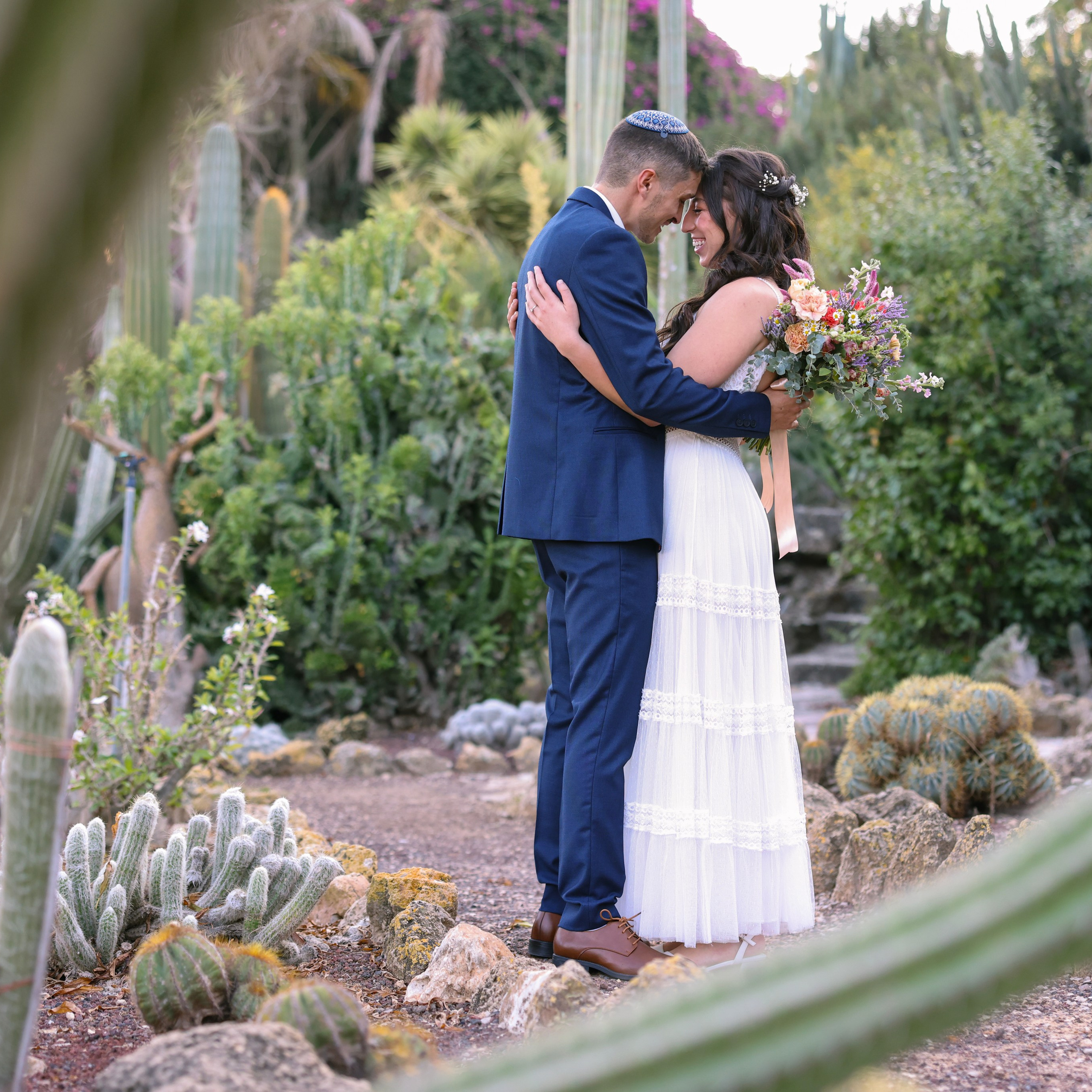 נעומי ואיתי