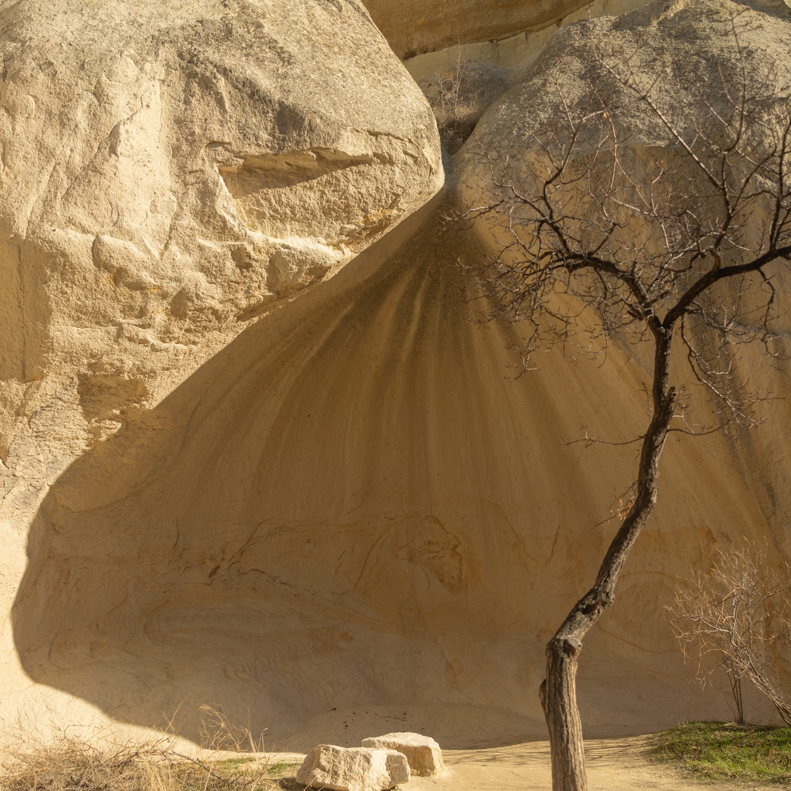 Red Tour in Cappadocia - Uçhisar, Zelve, and More. Your Guide to Cappadocia: Private Tours, Scenic Routes, Hot Air Balloon Rides, and More Adventures